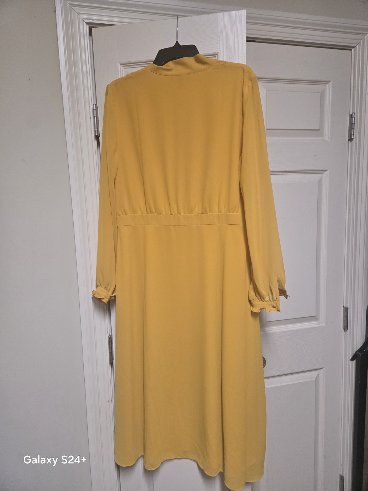 The Limited Golden Yellow Solid Shift Midi Dress V-Neck Long Sleeve Size 12
