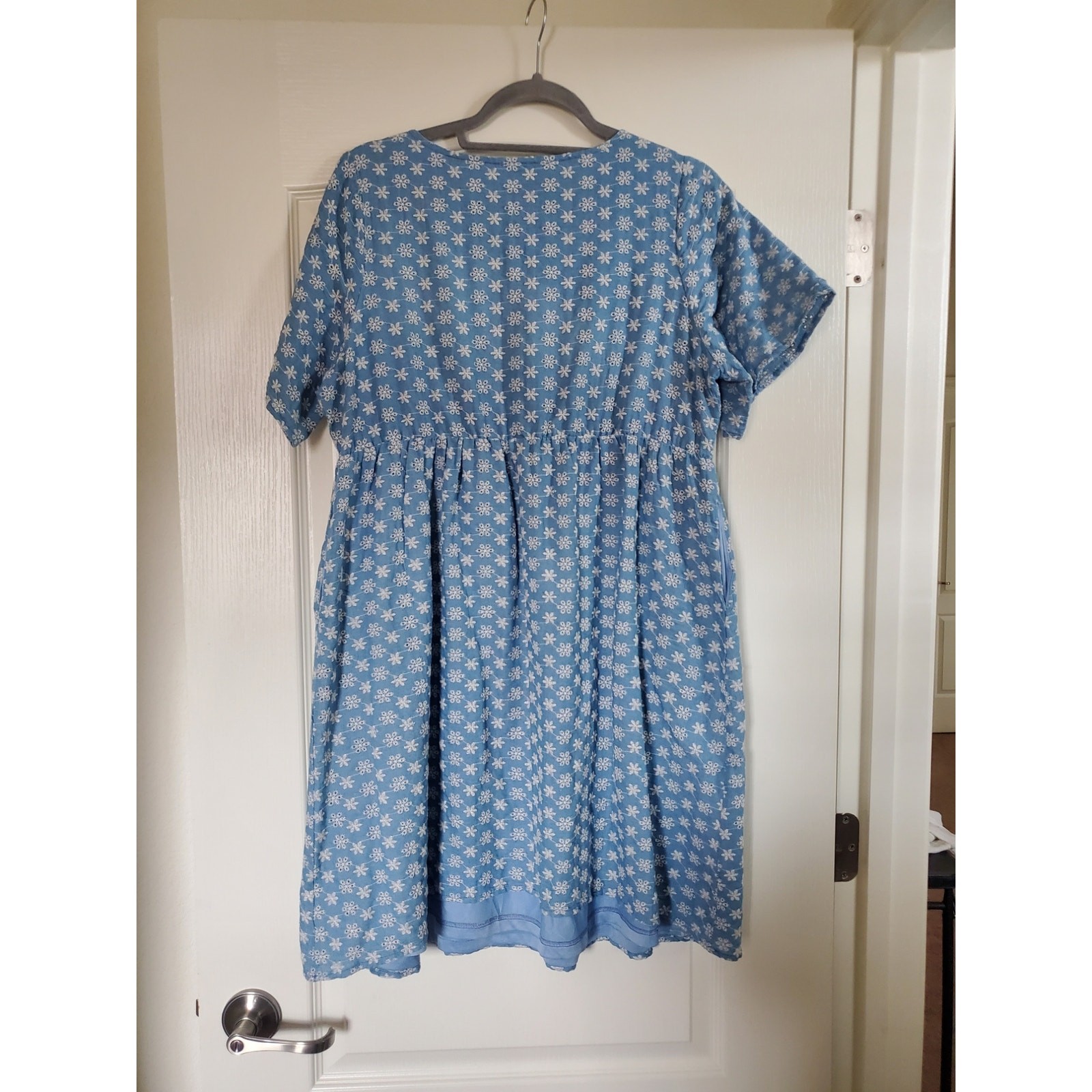Polagram Cottagecore Blue White Embroidered Floral Shift Mini Dress, Size Medium