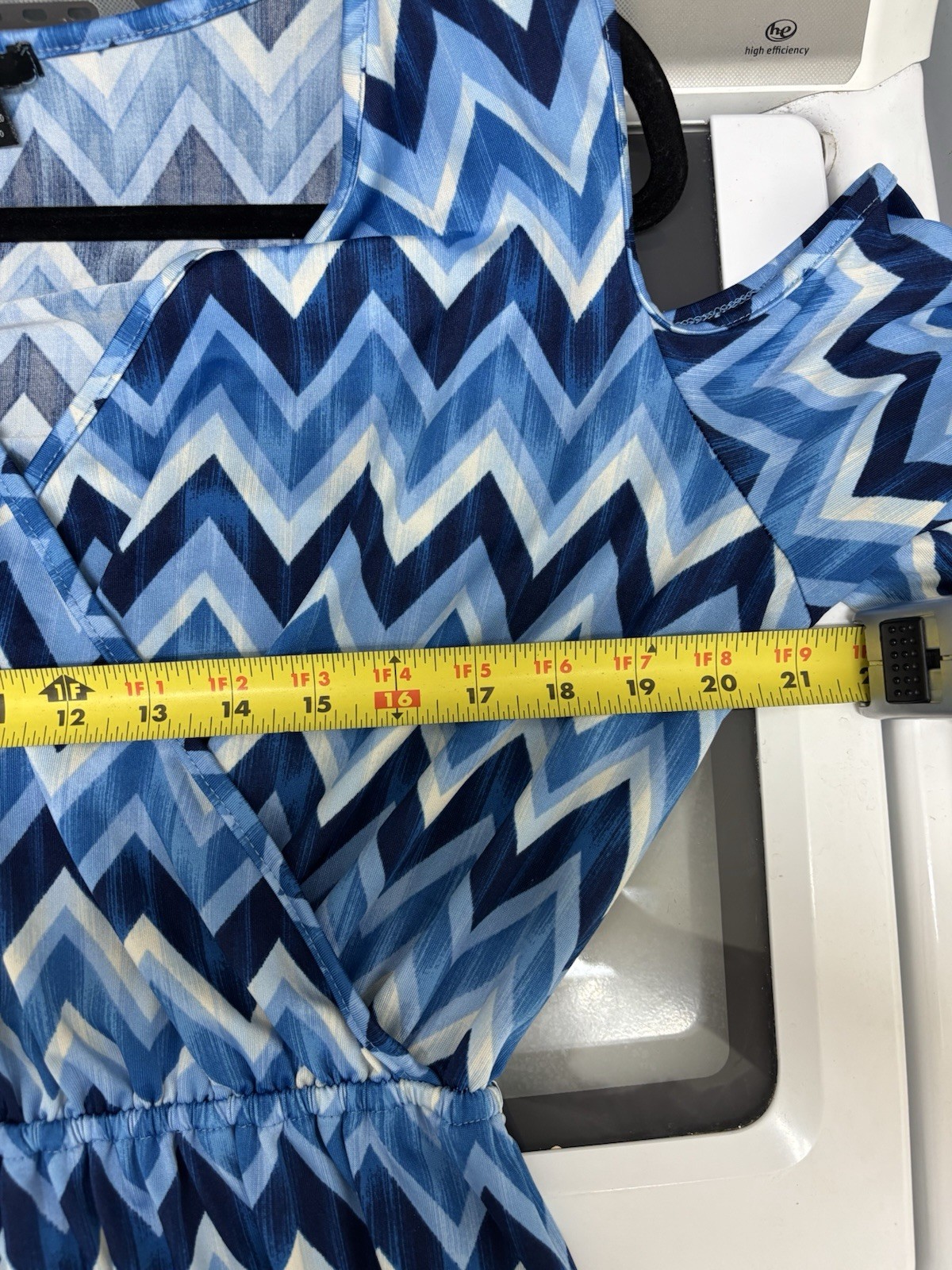Espresso Blue White Chevron V-Neck Cold Shoulder Short Sleeve A-Line Midi L
