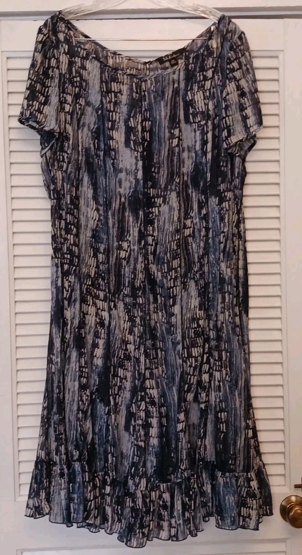 SL Fashions Women’s Short-Sleeve Flowy Chiffon A-Line Dress Blue/Multi Size 18W