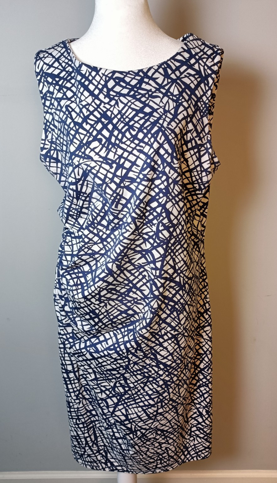 J. McLaughlin XL Knit Midi Dress Blue & White Geometric Print Side Rouching