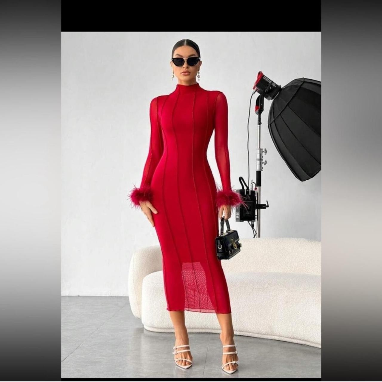 Women’s Sexy Bodycon Maxi Red Hot Dress Feather Cuffs – Small