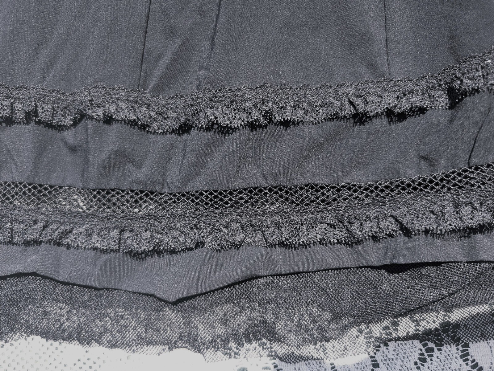 Indies Elegant Gothic Retro Sexy Little Black Lace Net Ruffle Stretch Slip Dress