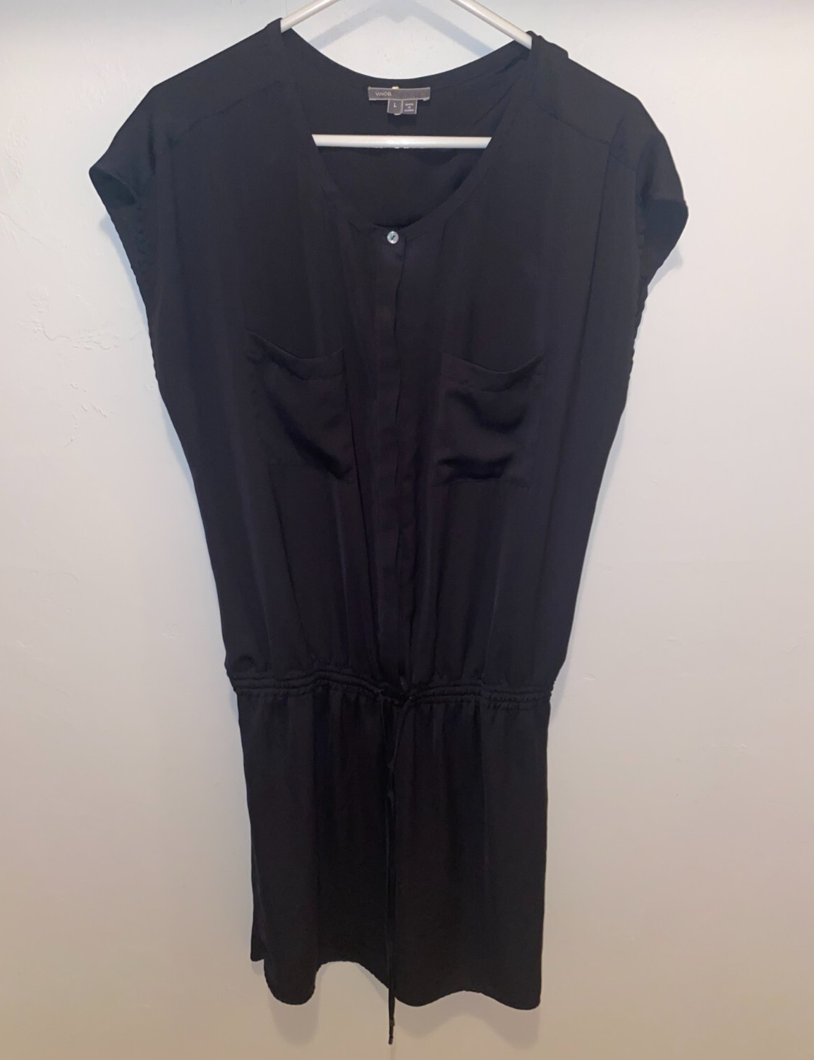 Vince Sleeveless Black Dress Women’s Size Large Chest pockets henley