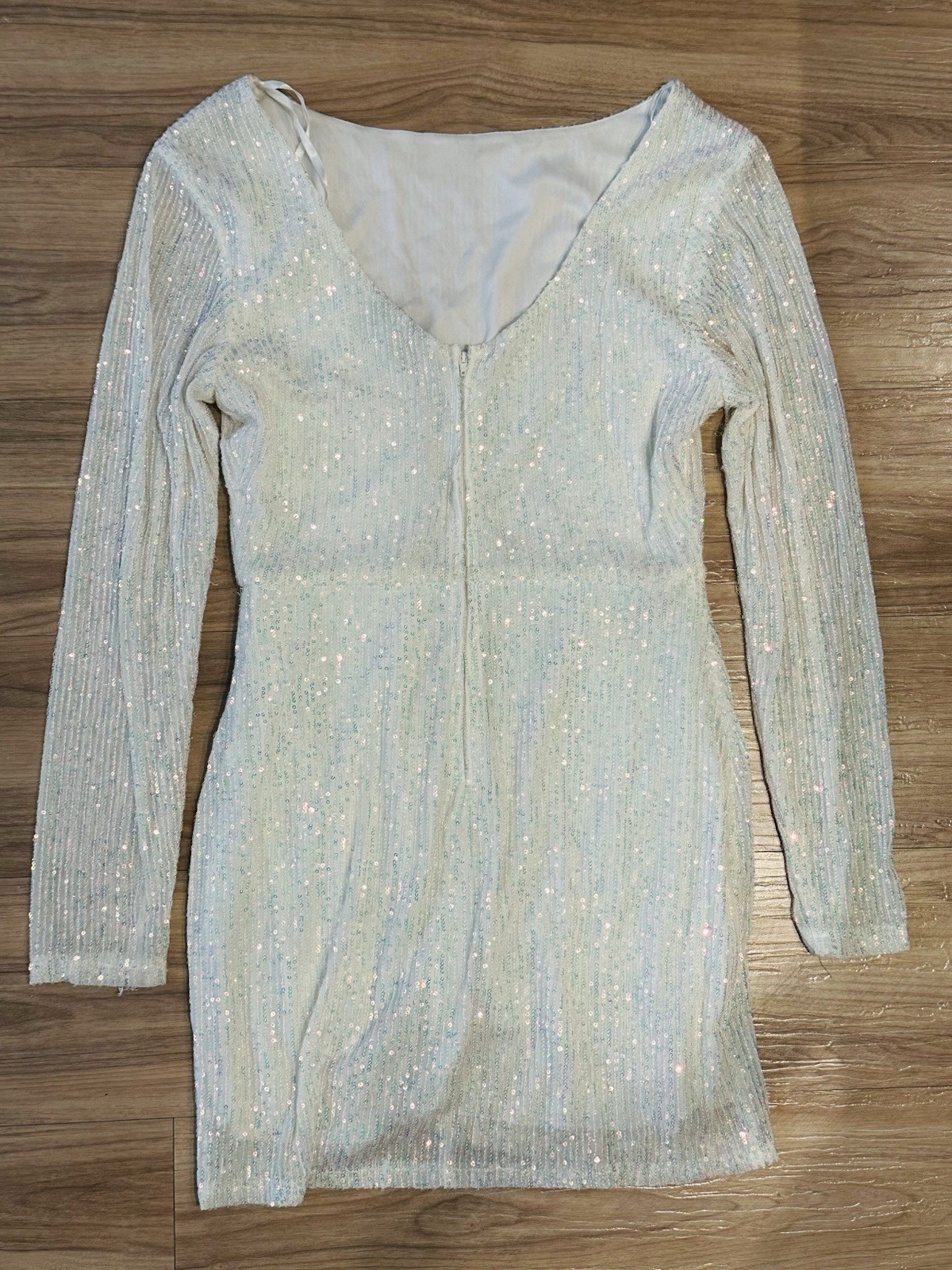 Windsor Sz 15/16 White Sequin LS Stretchy Dress Party A3-027