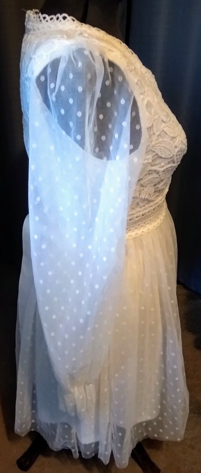 Simplee Dress Size M Armpits 20 In Shoulders Down 35 In Bottom 30 In