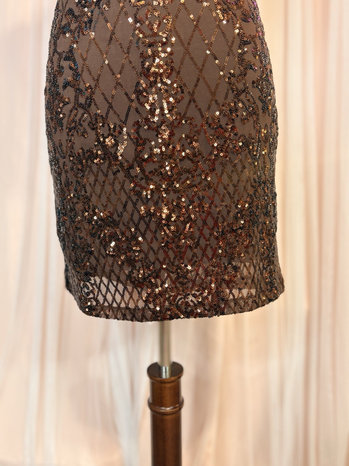 Windsor Brown Sequin Geometric Bodycon Mini Dress L Spaghetti Strap Backless