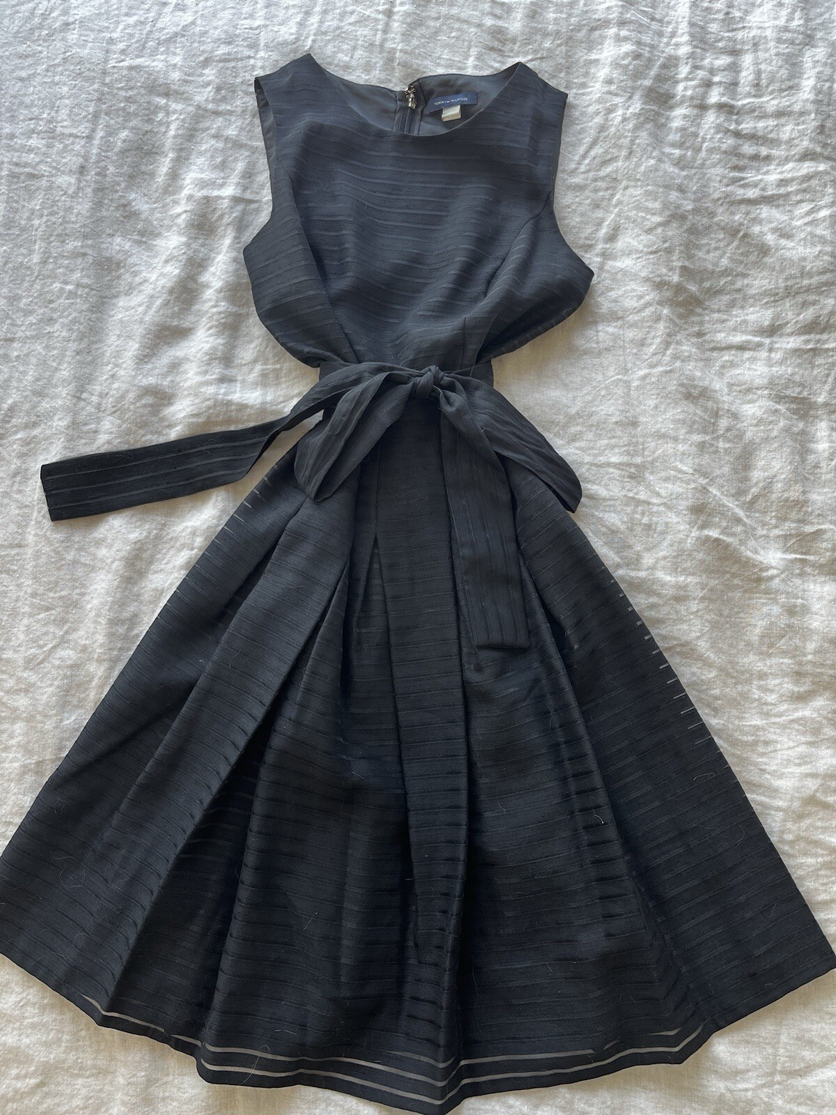 Little Black Dress – Tommy Hilfiger – Classic Holiday Christmas Party – Size 2 S