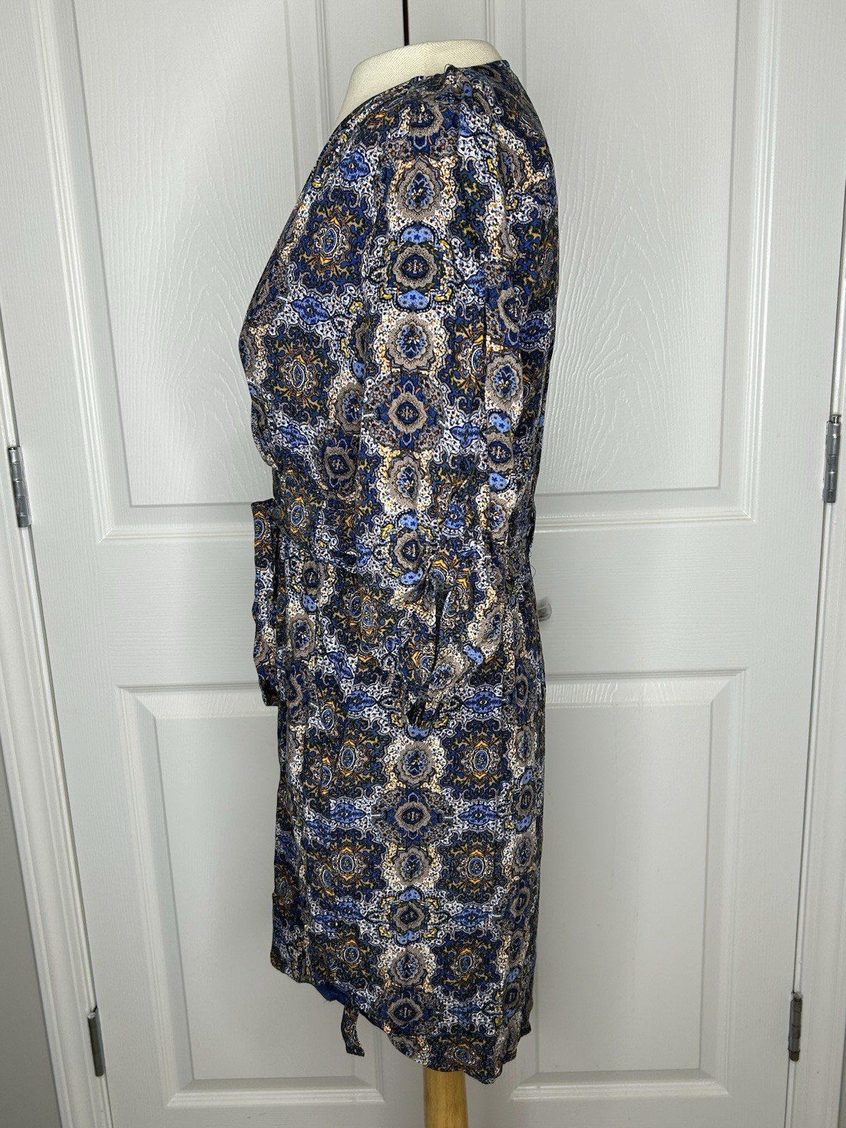 danielrainn Blue Paisley Wrap Dress V-Neck 3/4 Sleeve Tie Waist Lined S