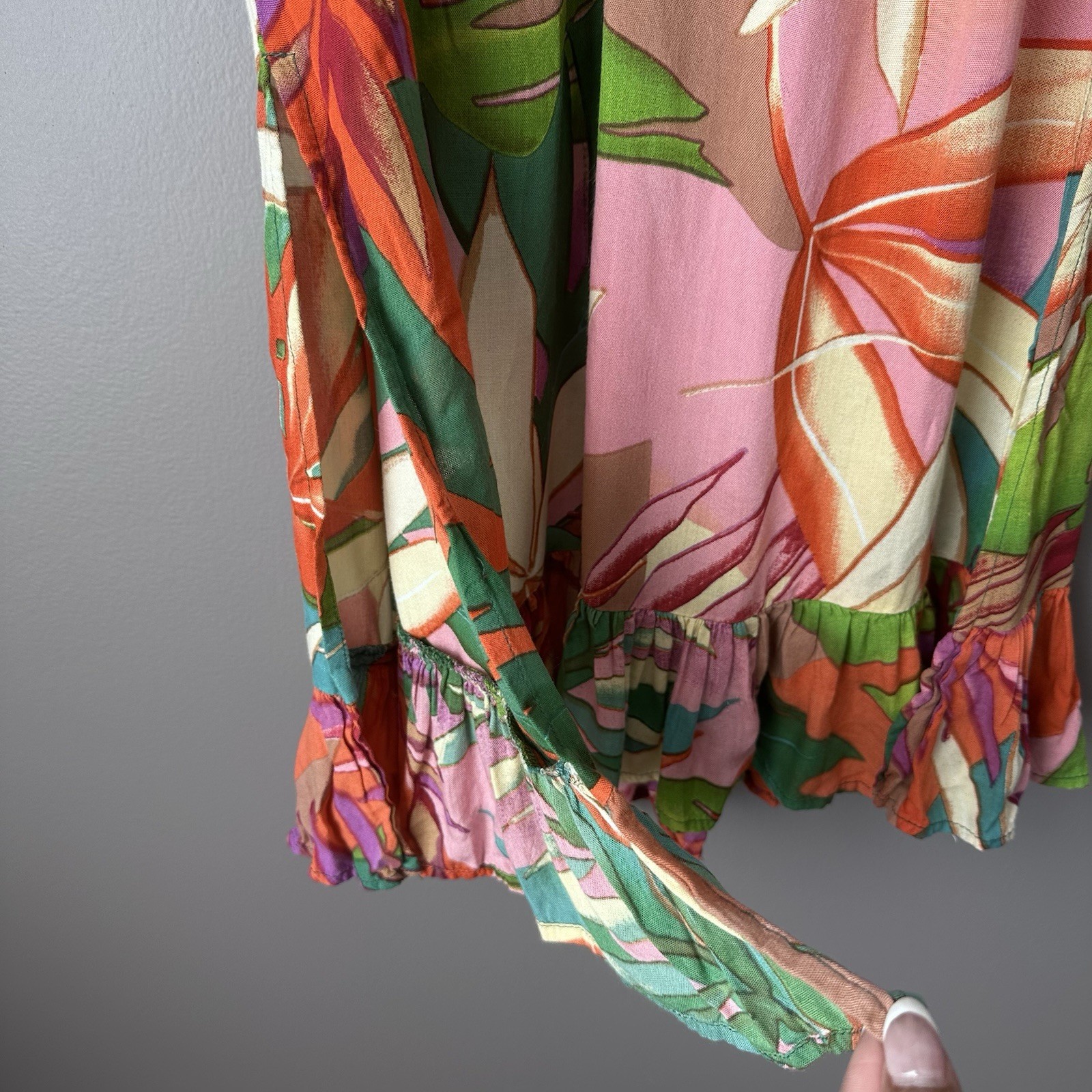 True Destinations Tropical Floral V-Neck Tassel Detail Resort Wear Dress Women S