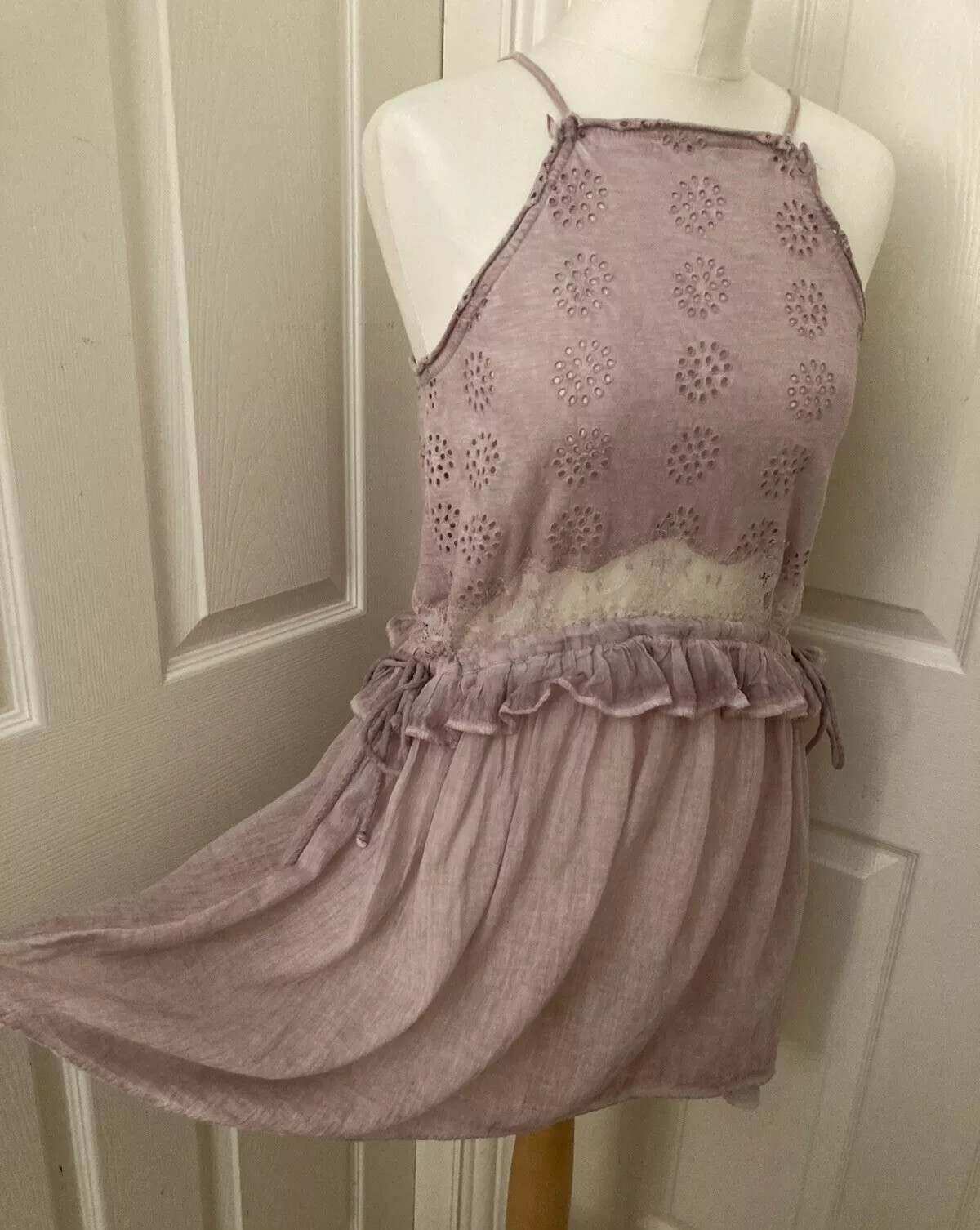 TOPSHOP Pink Cut Out Strappy Dress UK 8 6 XS Floaty Frilly Ruffled Lace Keyhole