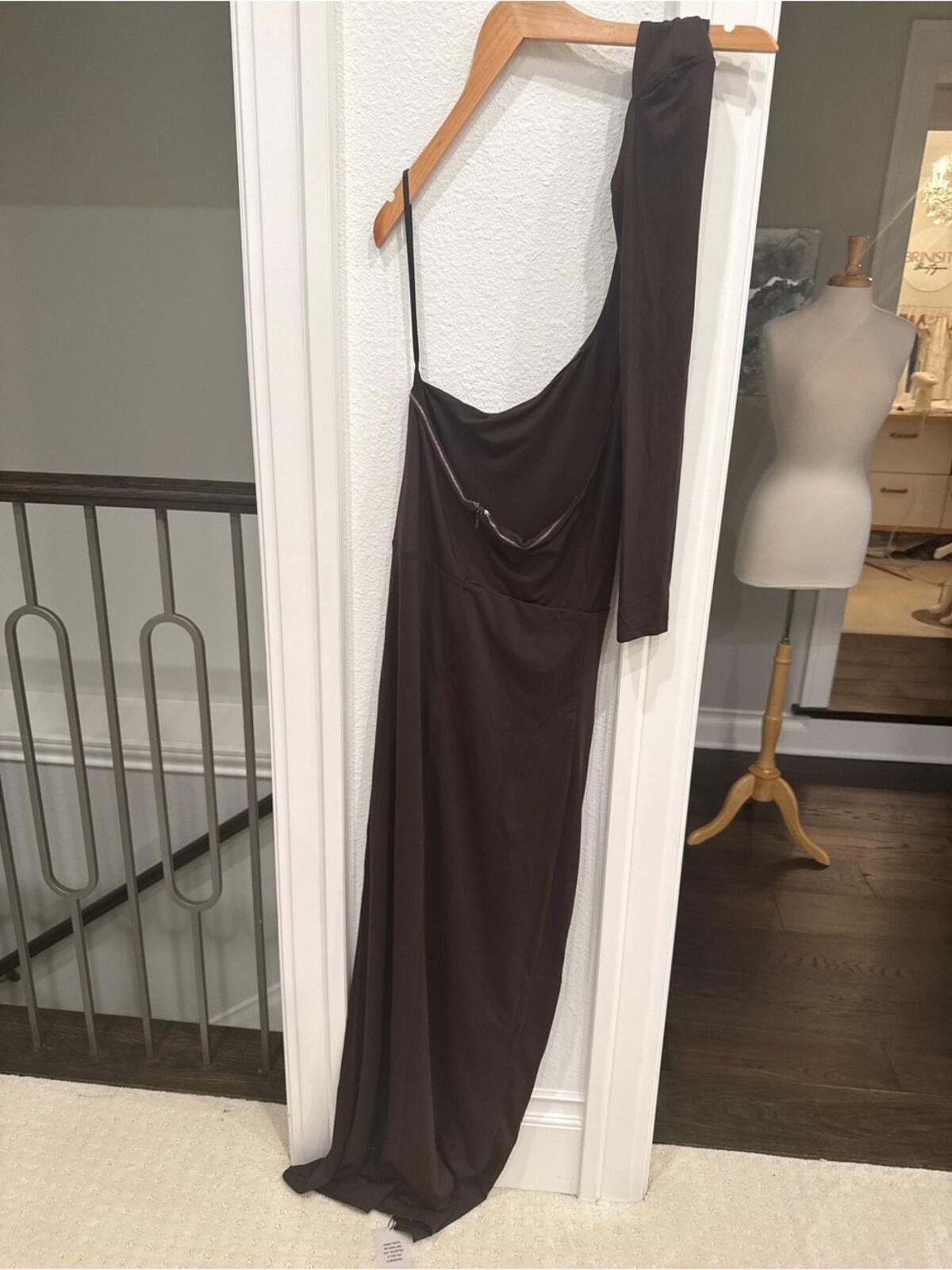 NWT superdown One Shoulder Ruched Maxi Dress Chocolate Brown Slit Gown S