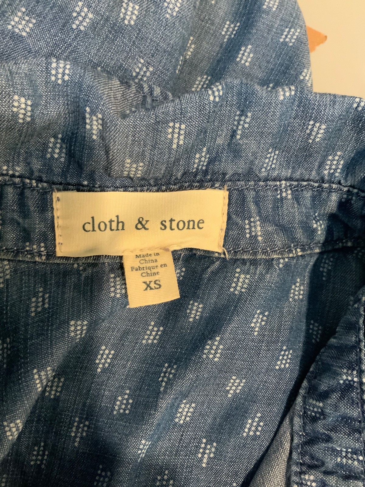 Cloth & Stone Medium Wash Chambray Denim Collared Patterned Shift Dress, Size XS