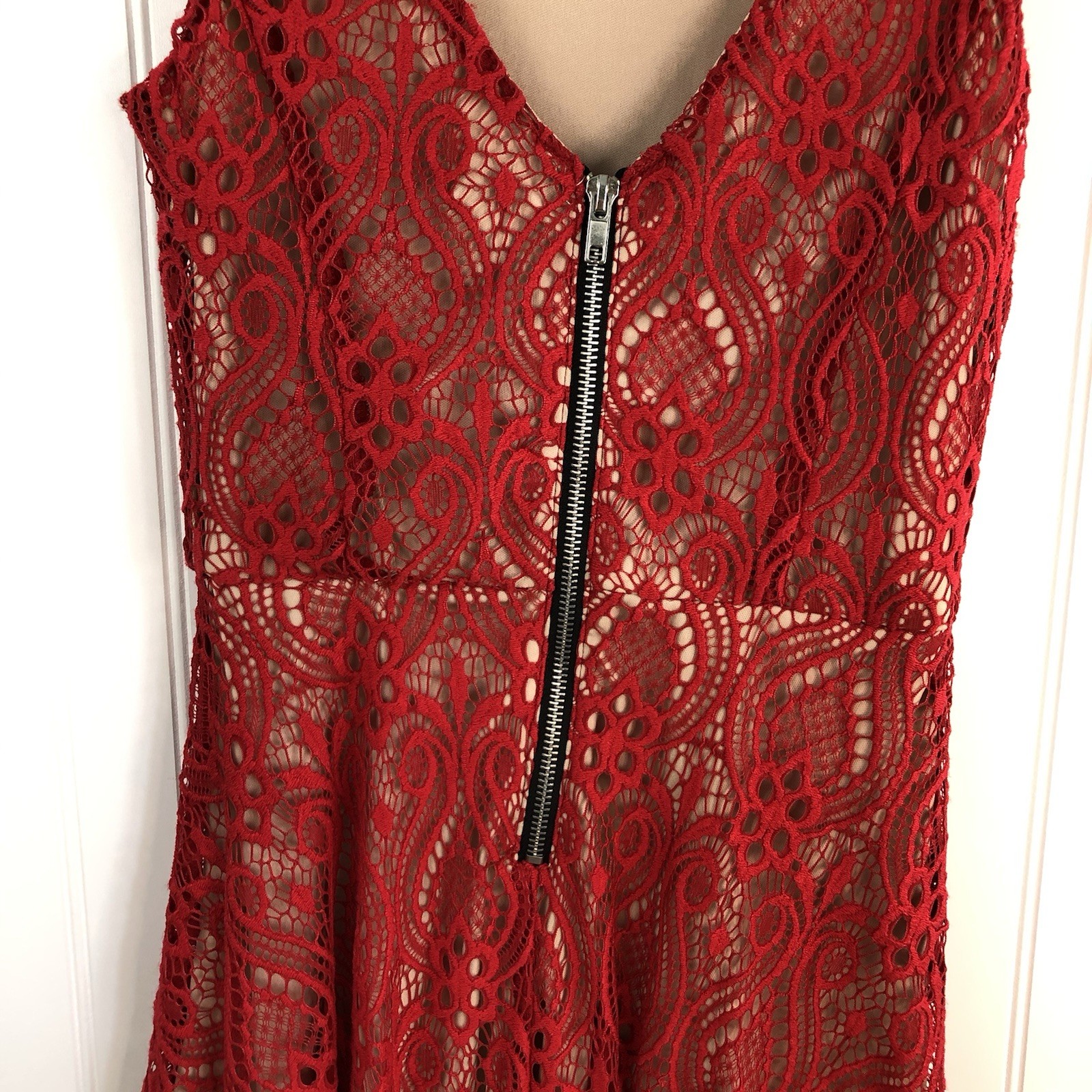 Speechless Red Lace Fit & Flare Lined Zip Round Neck Short Dress XS