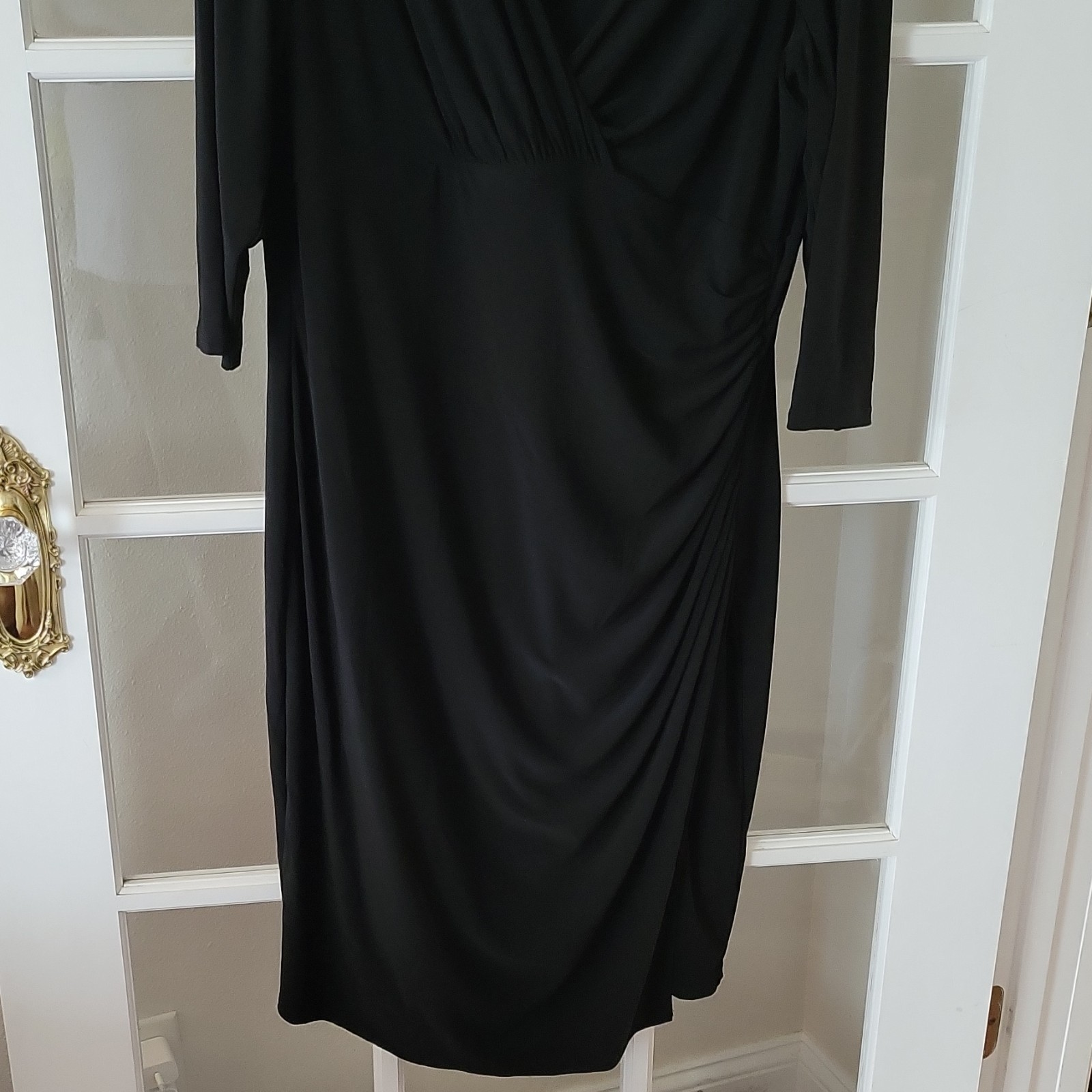 Lauren Ralph Lauren Black Solid V-Neck Ruched Stretch Sheath Dress 18W