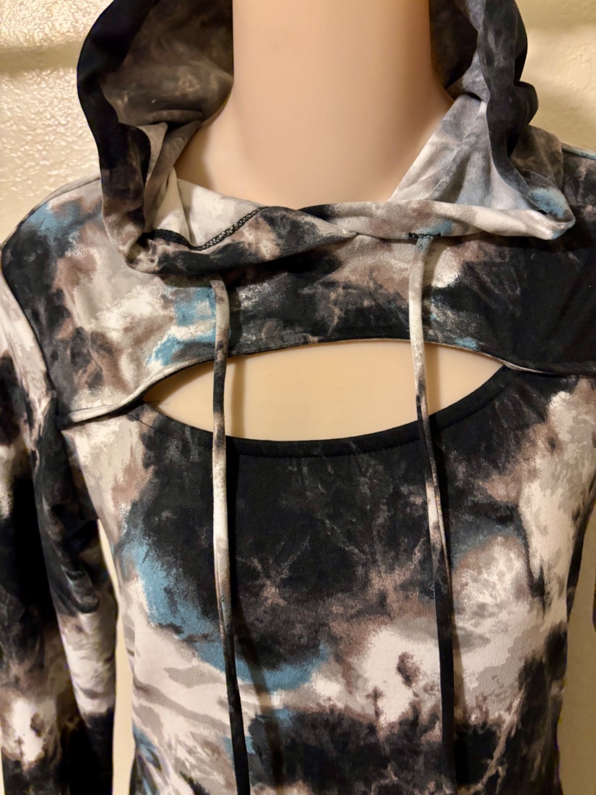 Ultra soft & cozy form fitting tie dyed hoodie tunic dress for women S