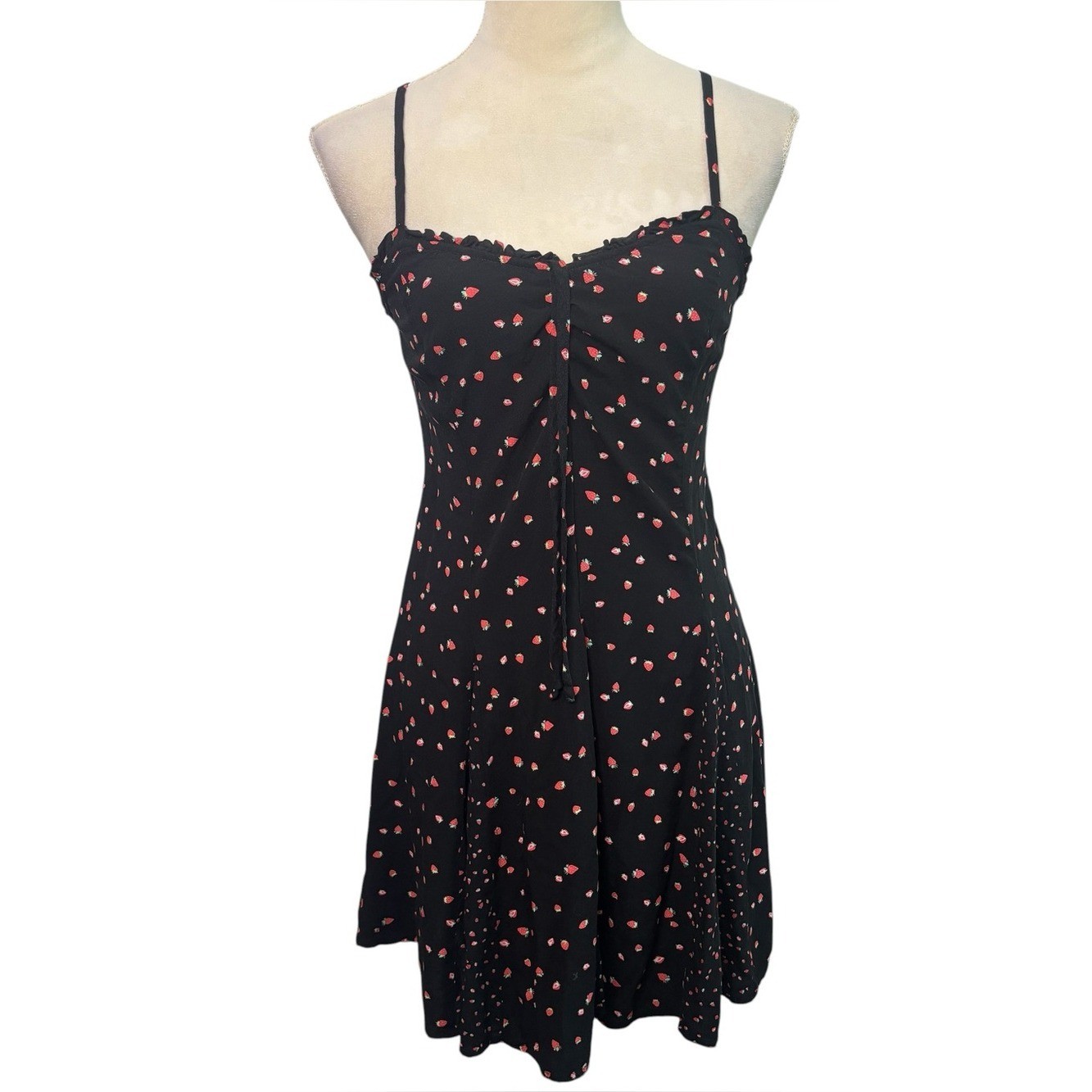 Wild Fable Black Strawberry Print Smocked Sundress Medium Summer Mini Dress