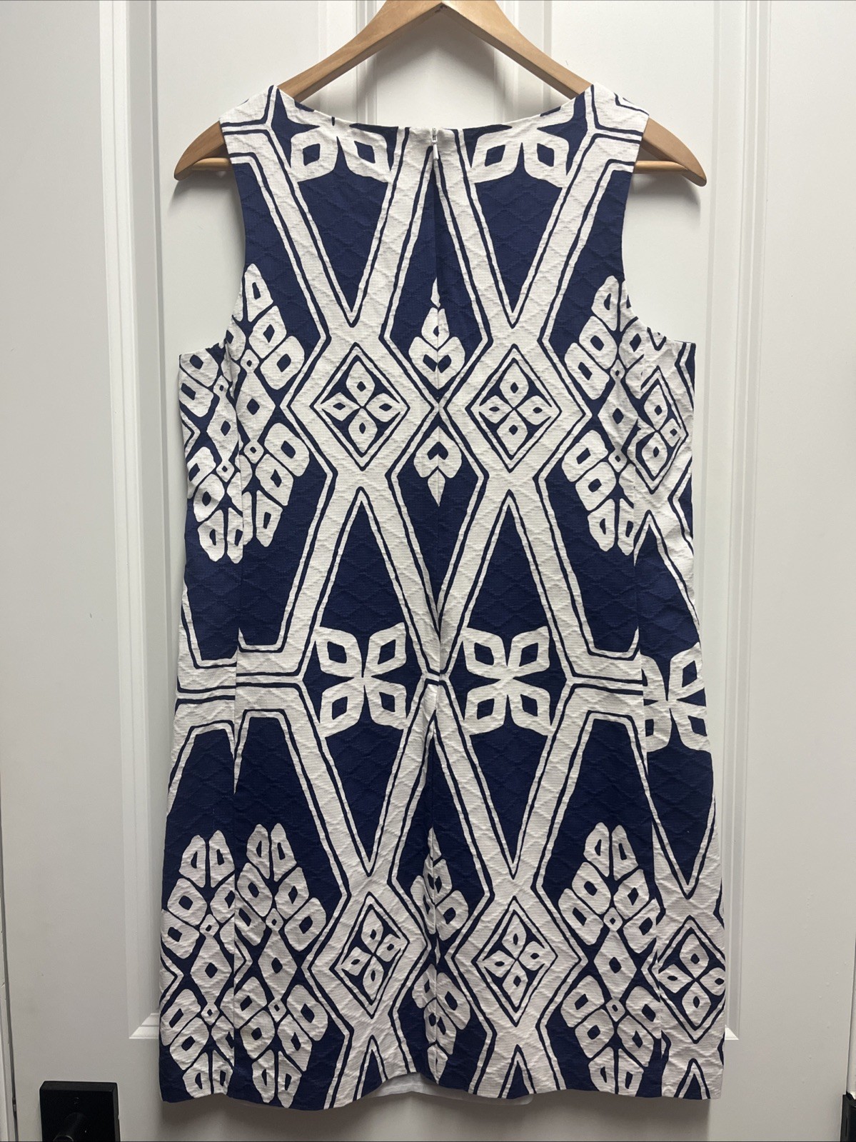 Tori Richard Navy and White Adele Shift Dress Size 8 POCKETS Excellent Condition