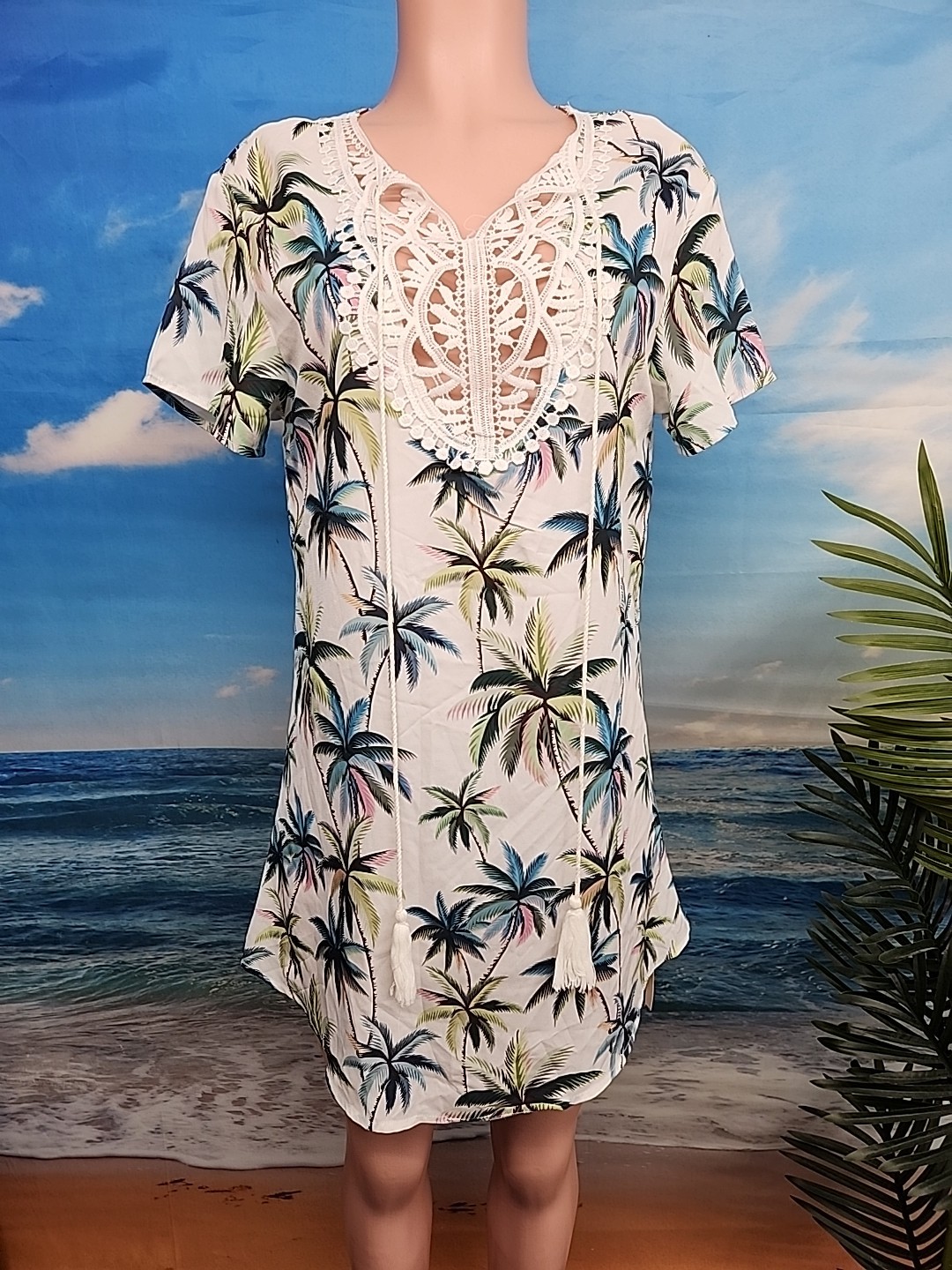 Nwt Cupshe White V Neck Lace Trim Palm Beach Summer Cover Up Size Extra Small