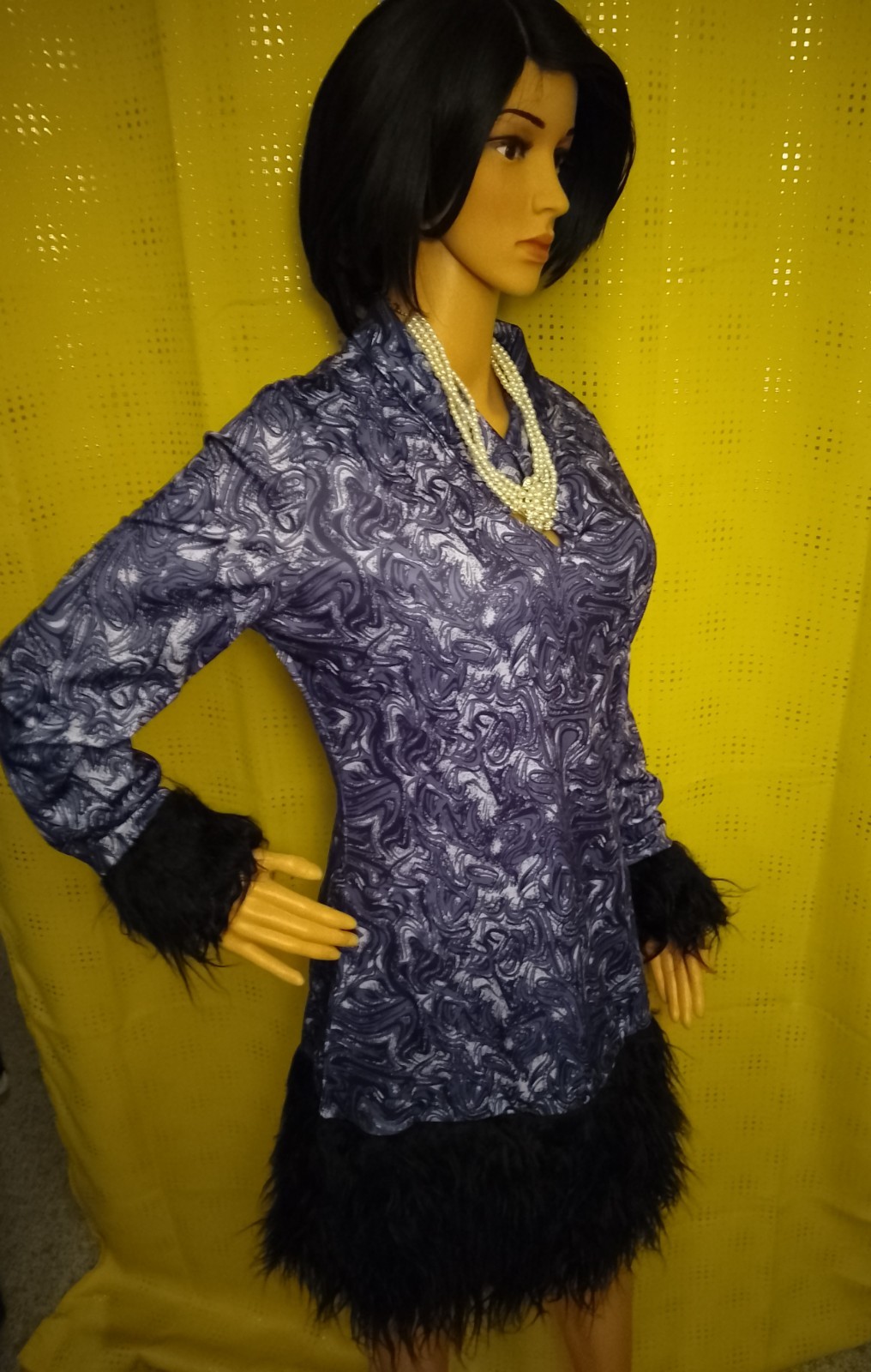 Women’s Purple/Black Abstract Shift Dress V-Neck Long Sleeve Faux Fur Trim 2XL