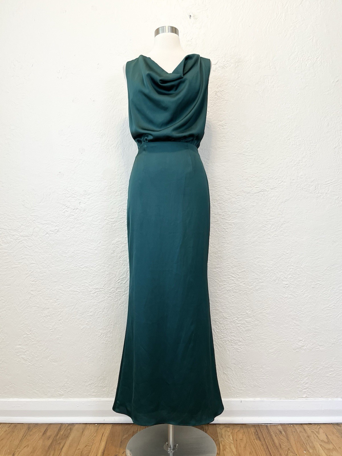 Fame and Partners Maxi Dress Emerald Green Satin Formal Gown size 4