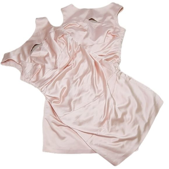 David’s Bridal Short Sleeve Petal Stretch Satin Knee Length Dress Sizes 12 & 14