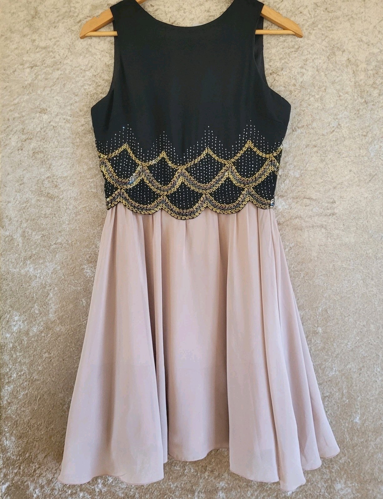 Little Mistress Fit & Flare Dress Ladies UK 10 Sequin Scallop Party Club Prom