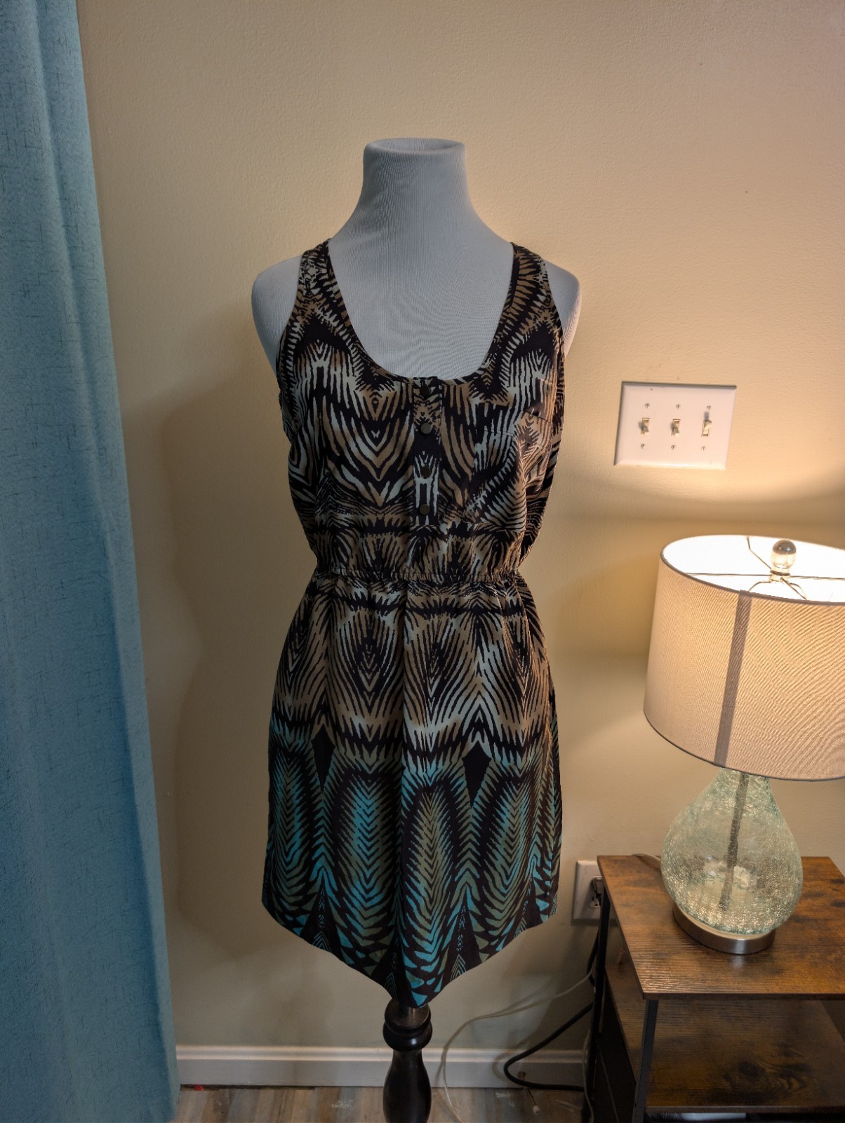 Tela small petite Scoop Neck Black, Tan And Teal With String Tie Waist Dress