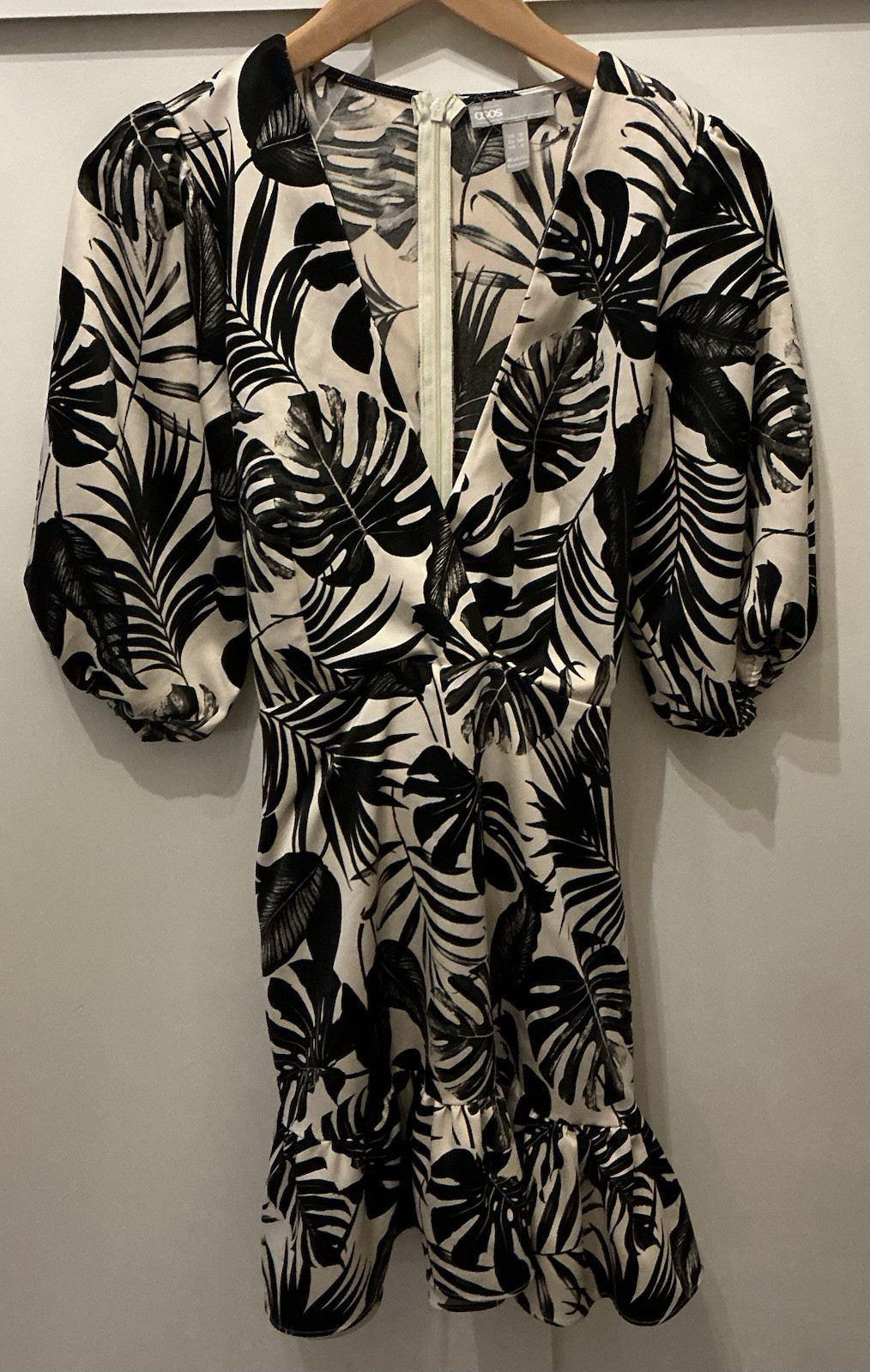 ASOS DESIGN Tropical Leaf Print Wrap Mini Dress Tie Waist Puff Sleeve US 6 NWOT