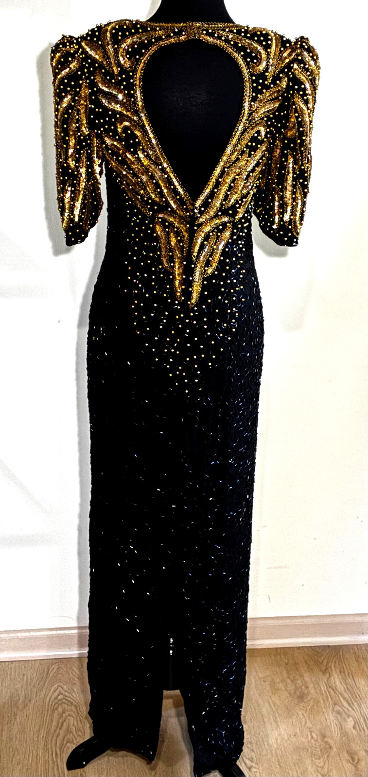 NWOT-Mark&John 100% Pure Silk Beaded Sequins Gown Slit Open Back (BlkGold)-Sz L