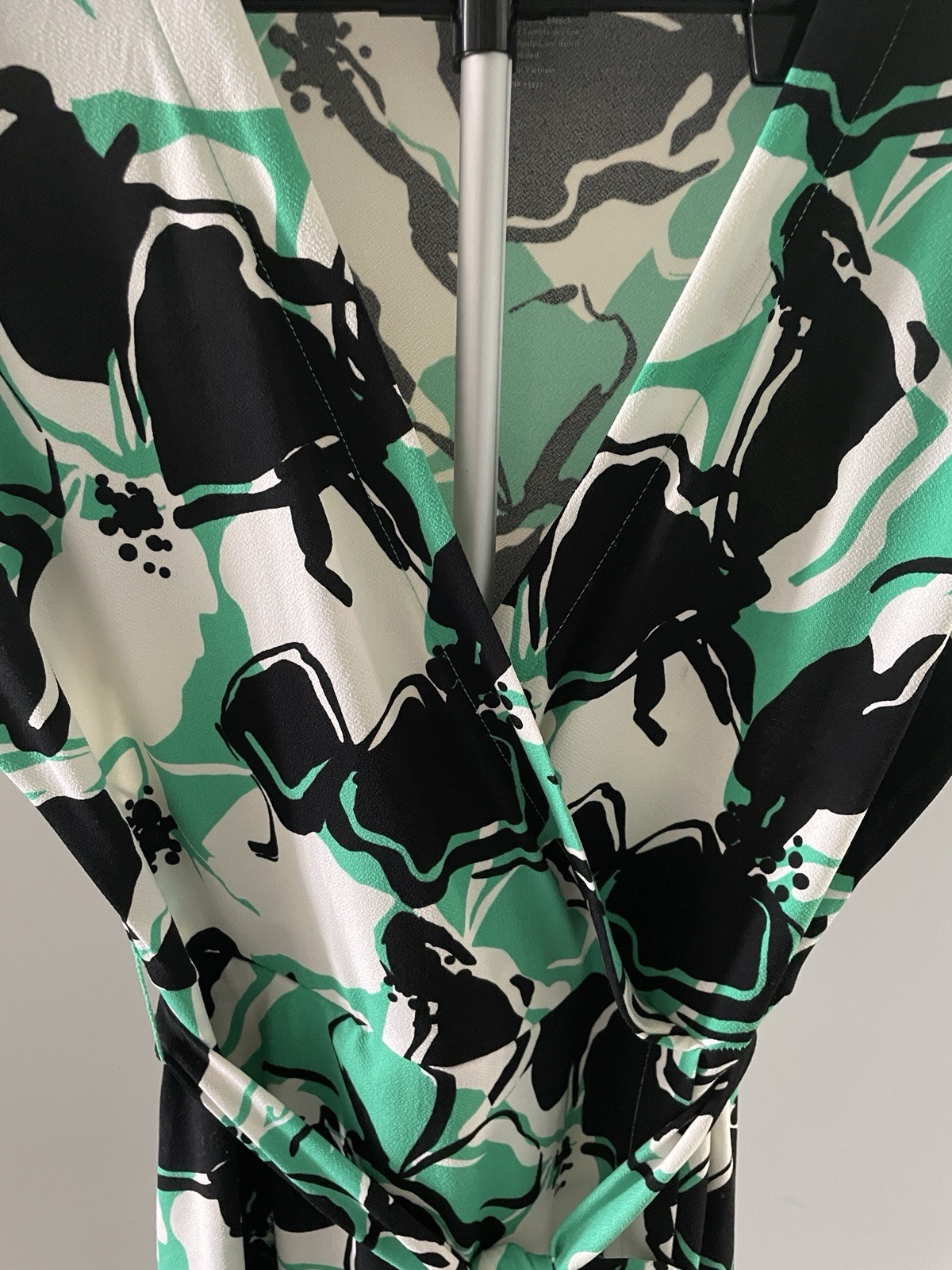 Nine West Dress Large Pullover Wrap Style Green Black White Career Business