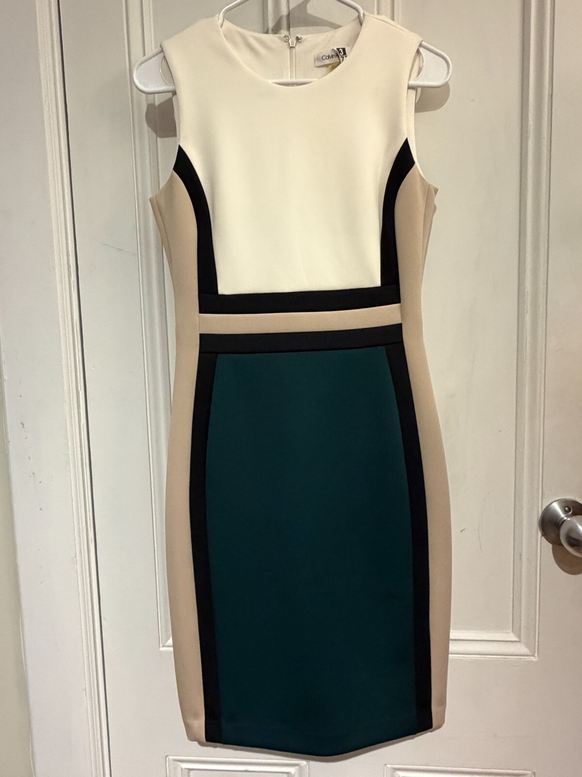 Calvin Klein Black, Cream, Beige, Teal Colorblock Sleeveless Sheath Dress Size 4