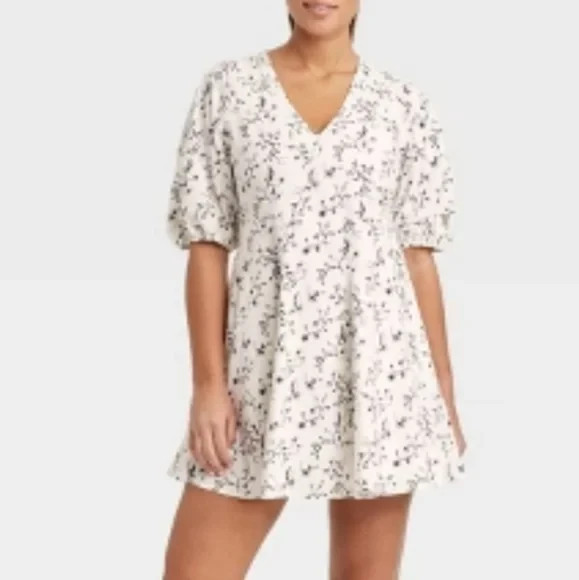 NWT Universal Thread Bell Elbow Mini Floral Dress Size XS