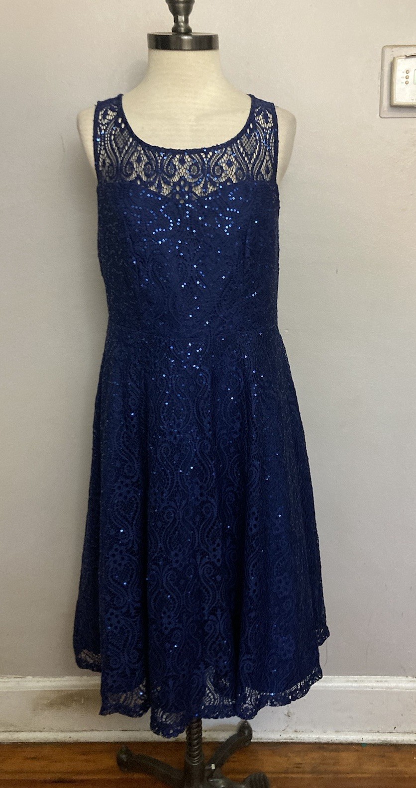 NWT $108 TORRID Special Event Occasion Dress Navy Sequin Lace Midi Skater Sz 10