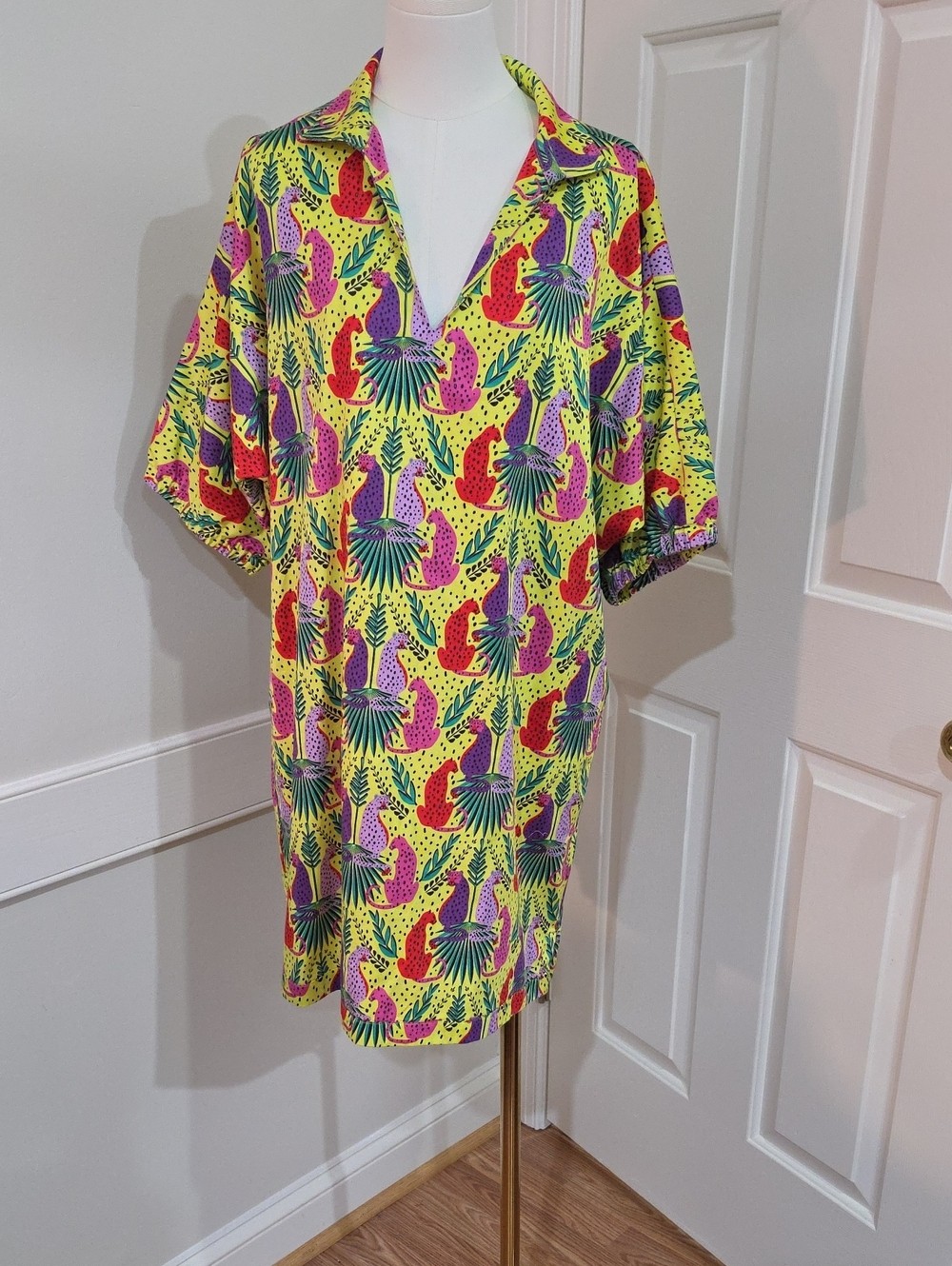 Emily McCarthy Poppy Peekaboo Caftan Dress in Neon Yellow Jungle Print – Size L
