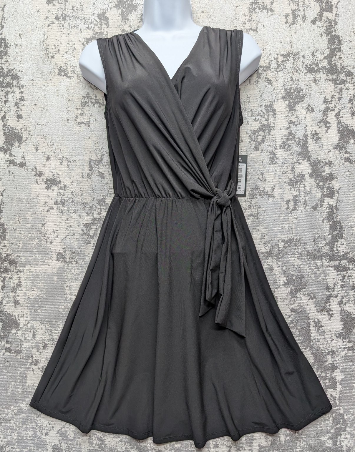 Nik and Nash Dress Women’s Black XS Polyester Elastaine Sleeveless NWT