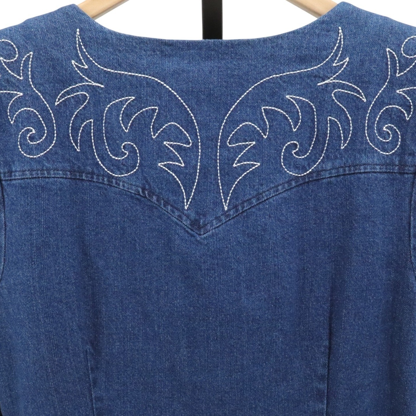 Avec Les Filles Denim Mini Dress Size 6 NWT Embroidered Western Snap Square Neck