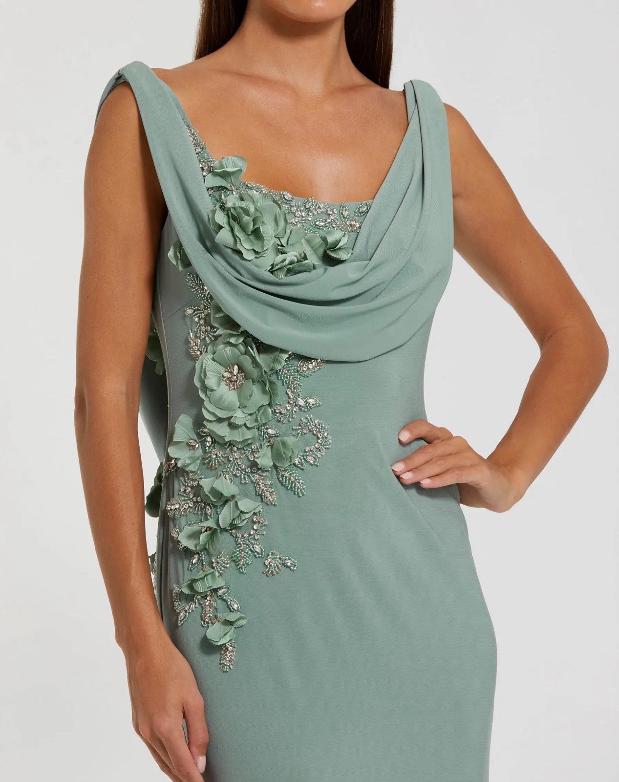 MAC DUGGAL 11910 Green Sleeveless Jersey Gown Size 4 Cowl Neck Beading NWT