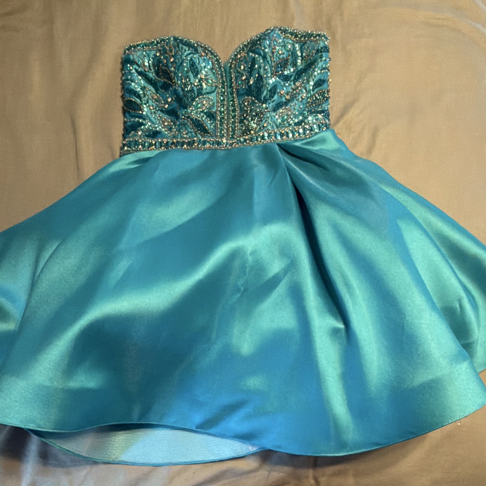 Women’s Size 4 Blue Strapless Sweetheart Beaded Sequin Fit & Flare Dress