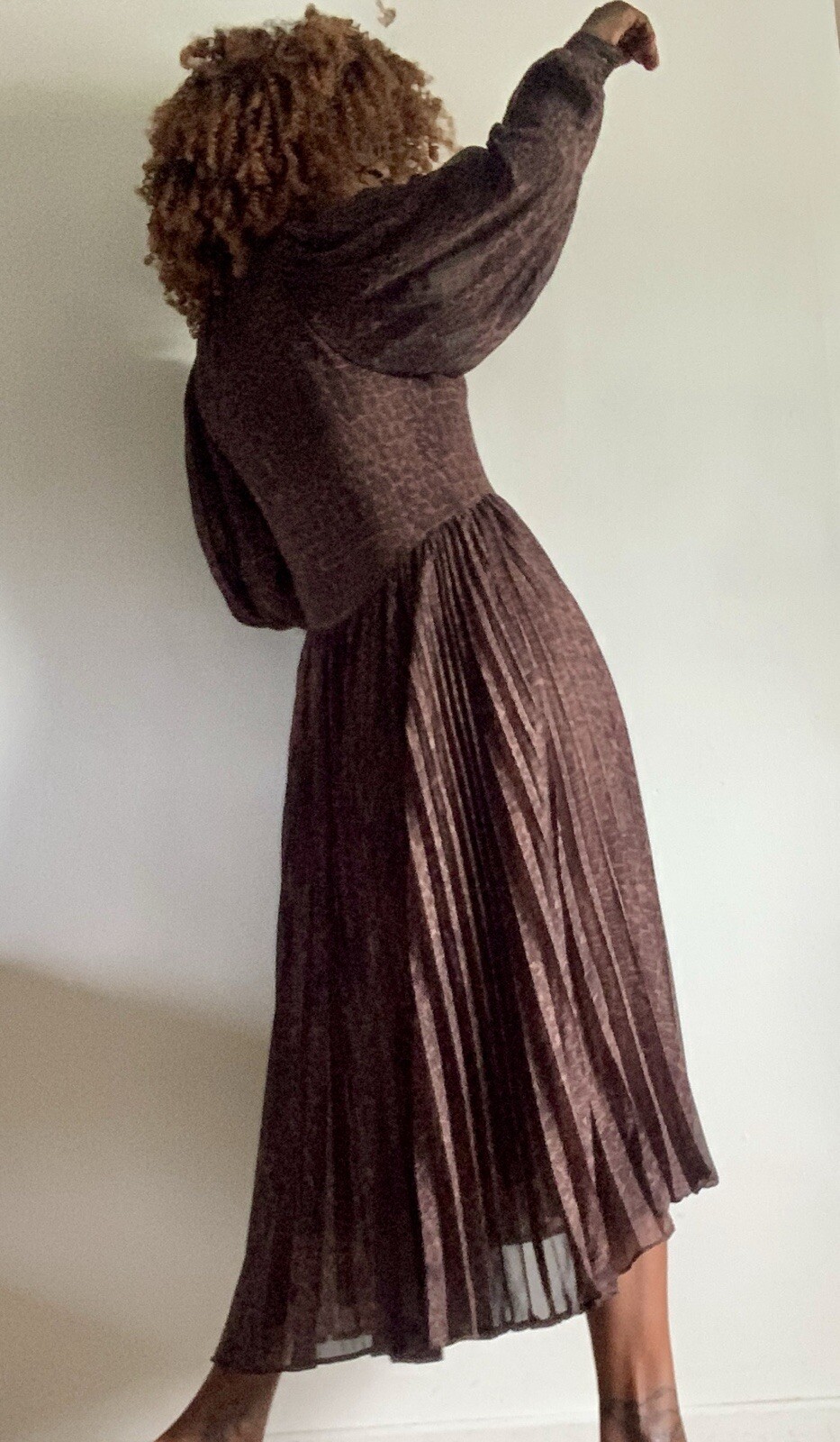 BNWT HM BLACK & BROWN CROCODILE PRINT LONG SLEEVES PLEATED MAXI DRESS SIZE: 10