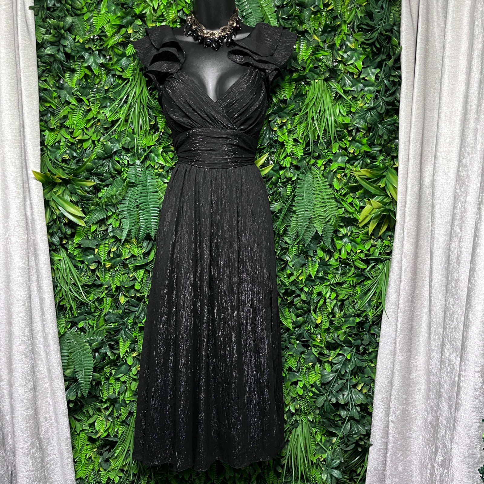 Francesca’s Melliny Dress Small Black Metallic Ruffle Midi Coccktail 4088 NWT
