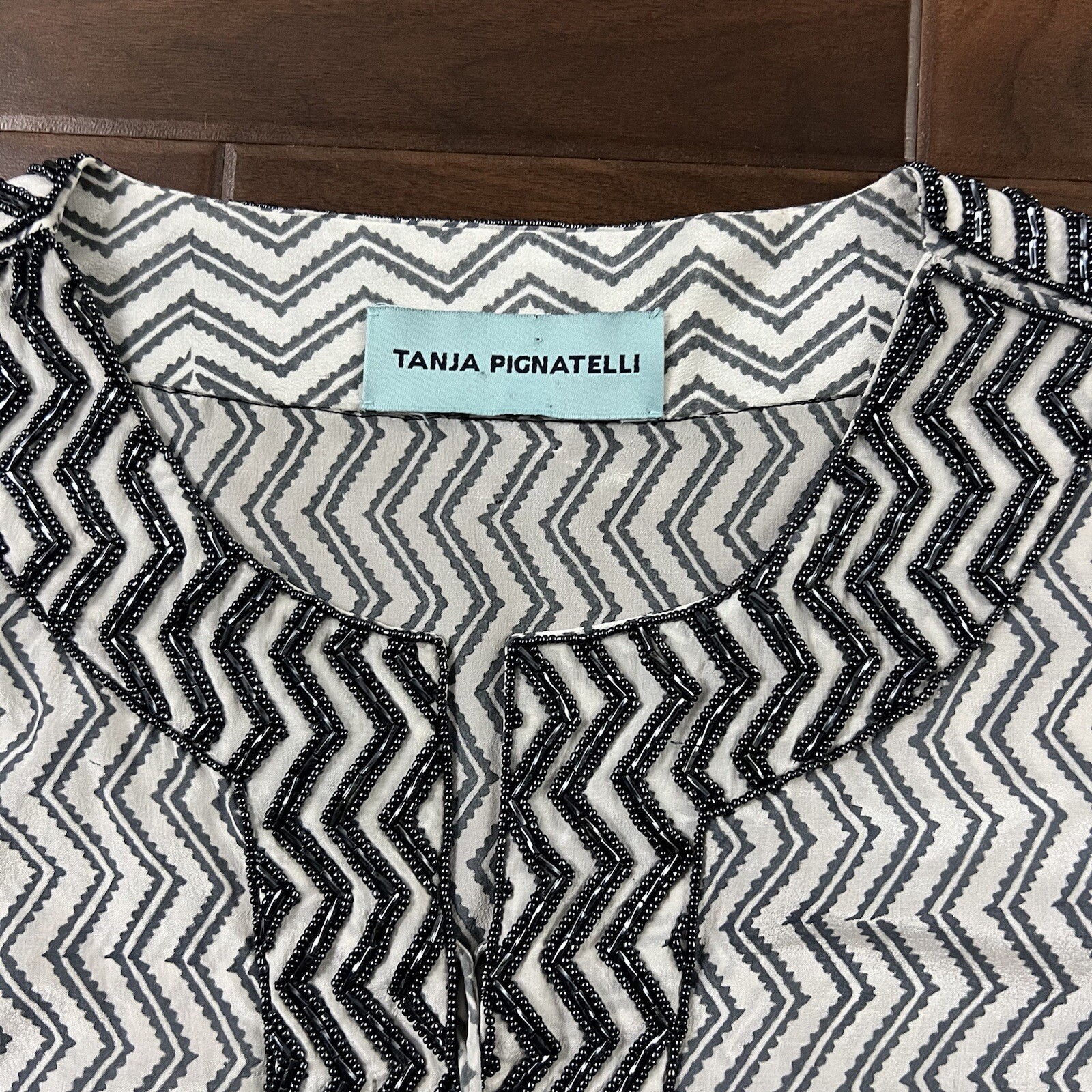 Tanja Pignatelli Women’s Size Medium Gray White Chevron Silk Dress Cover Up