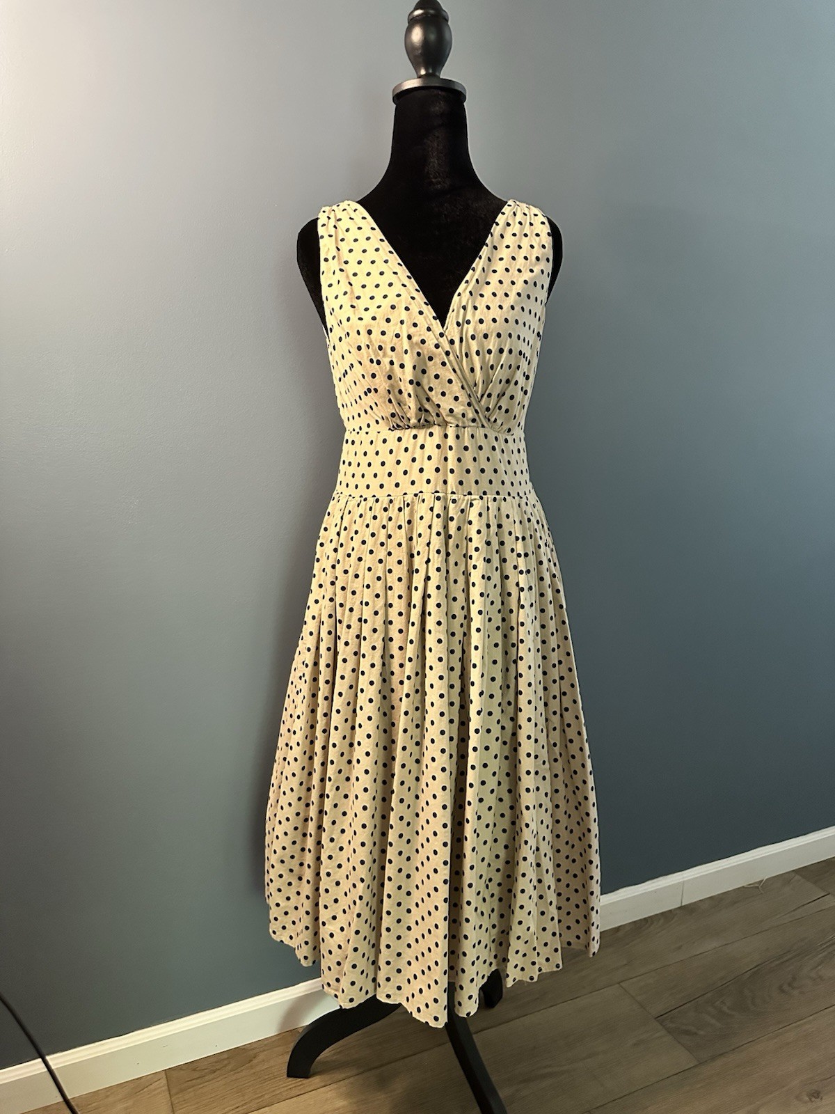 Polka Dot Dress Size S Tea Length Low V Neck Back Sleeveless Side Zipper Used