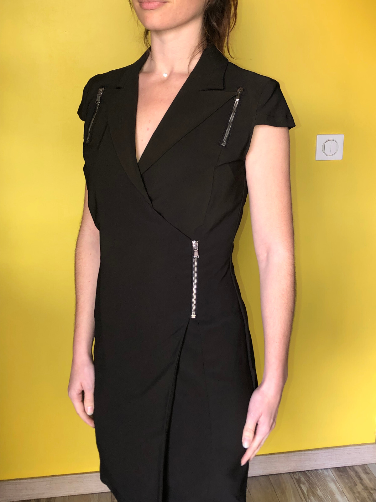 Beautiful Black Split Dress With Zip PIANURASTUDIO Size 36 FR New