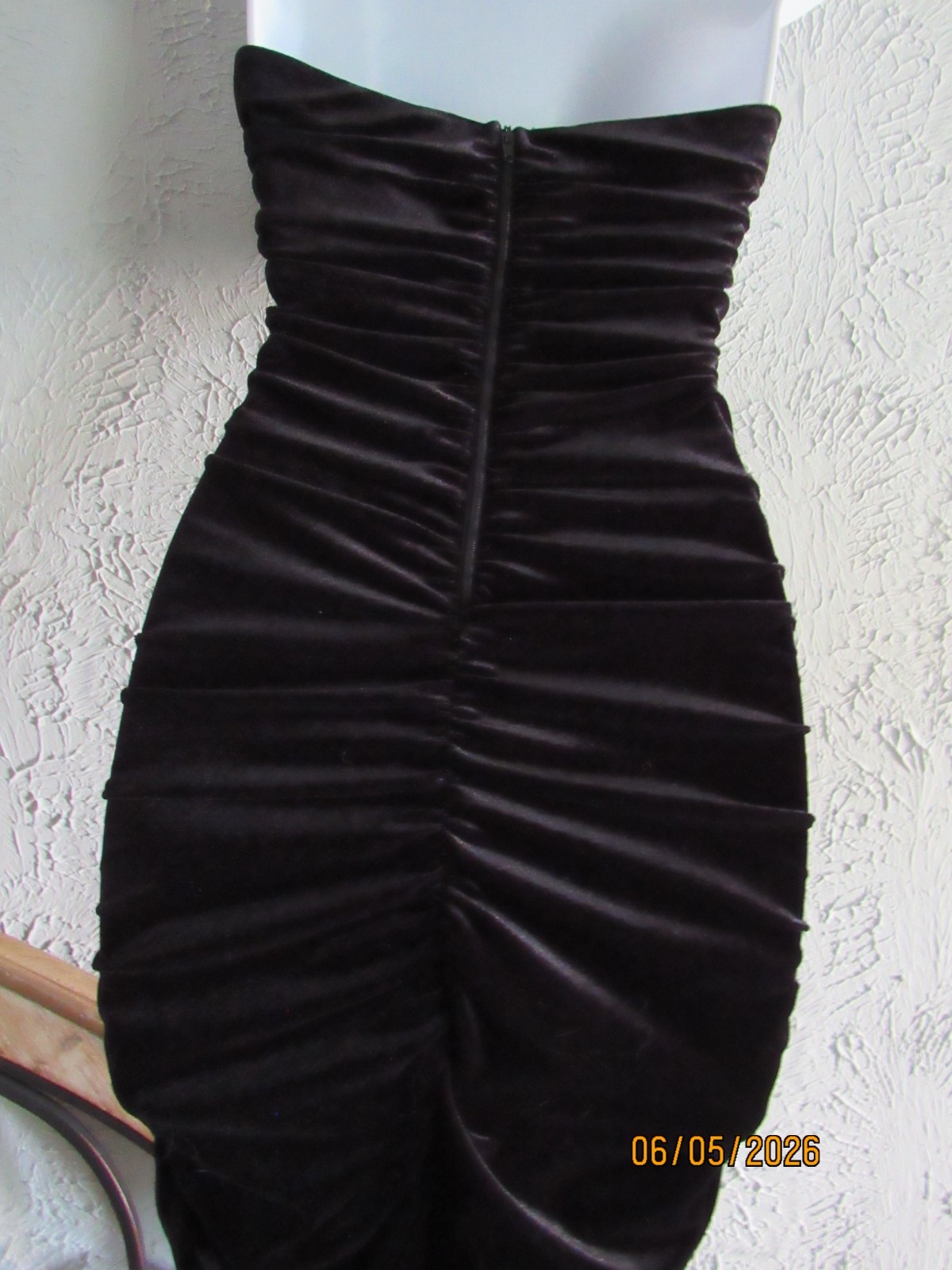 B. Darlin nwt sz 1/2 black velvet pencil strapless club dress v-neck sexy