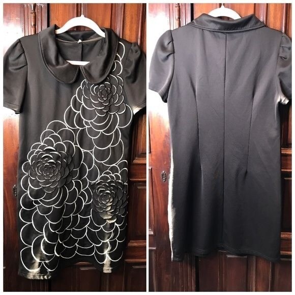 Chrysanthemum Embroidered Cut Out Appliqué Collared Shift Brown Shift Dress Sz.M