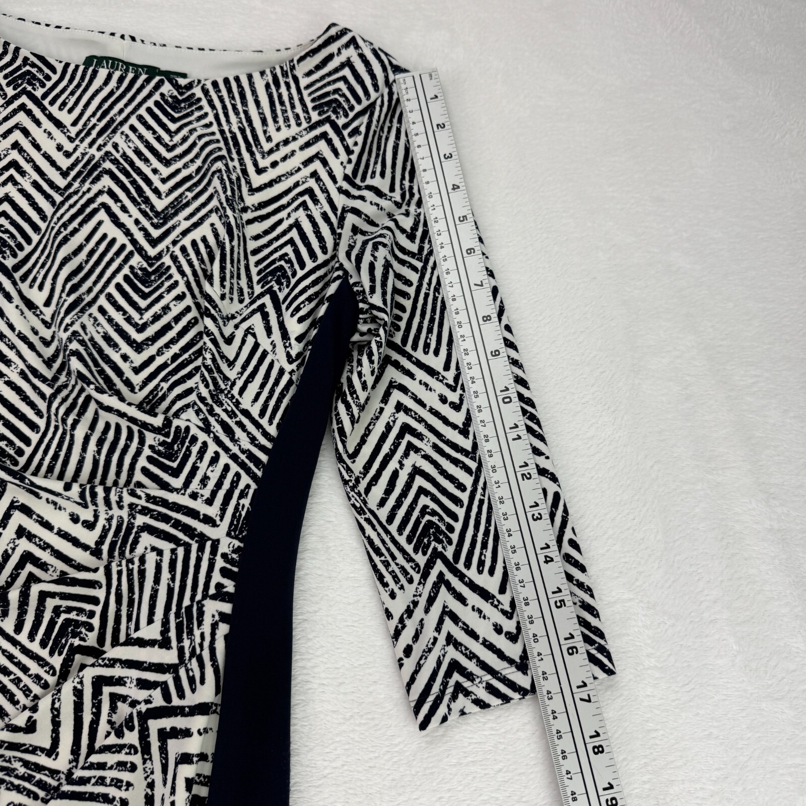 Lauren Ralph Lauren Dress Navy White Sz 10 Geometric Print Ruched 3/4 Sleeve