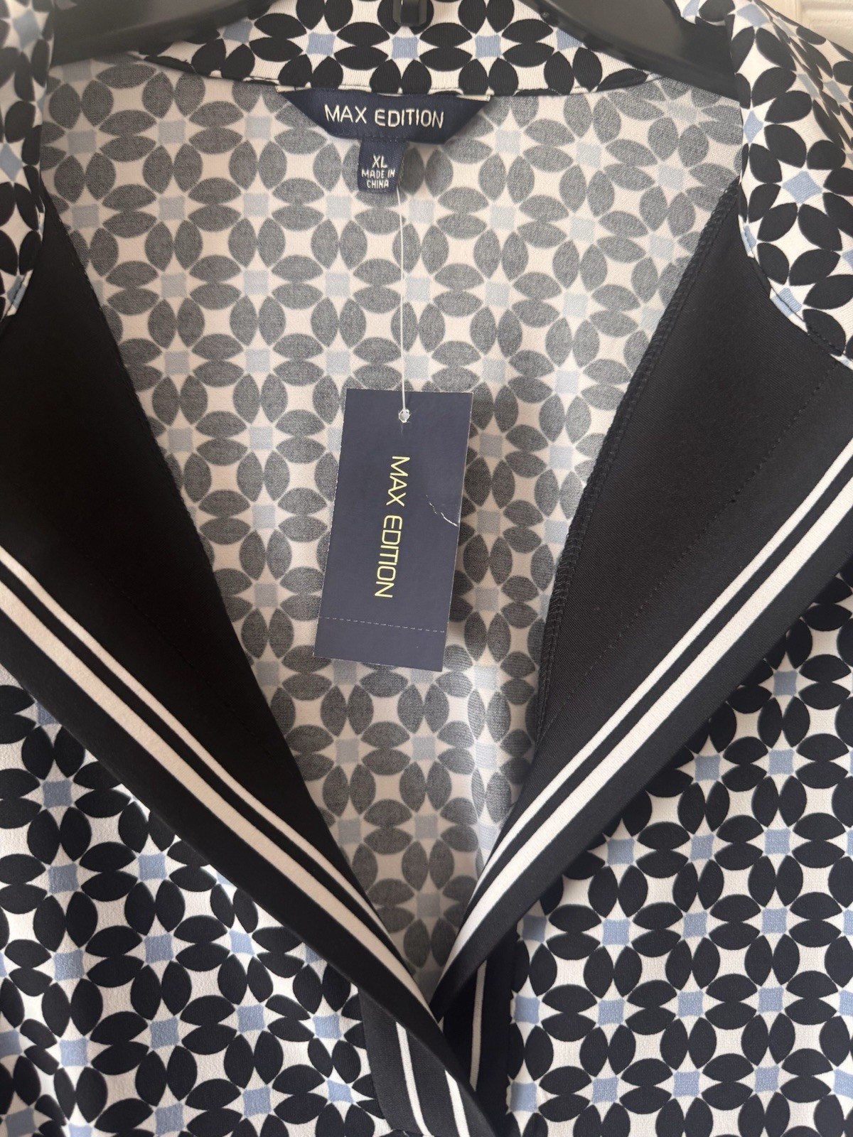 NWT Max Edition Women’s Blue White Black Geometric W/ Belt Stretch XL NEW
