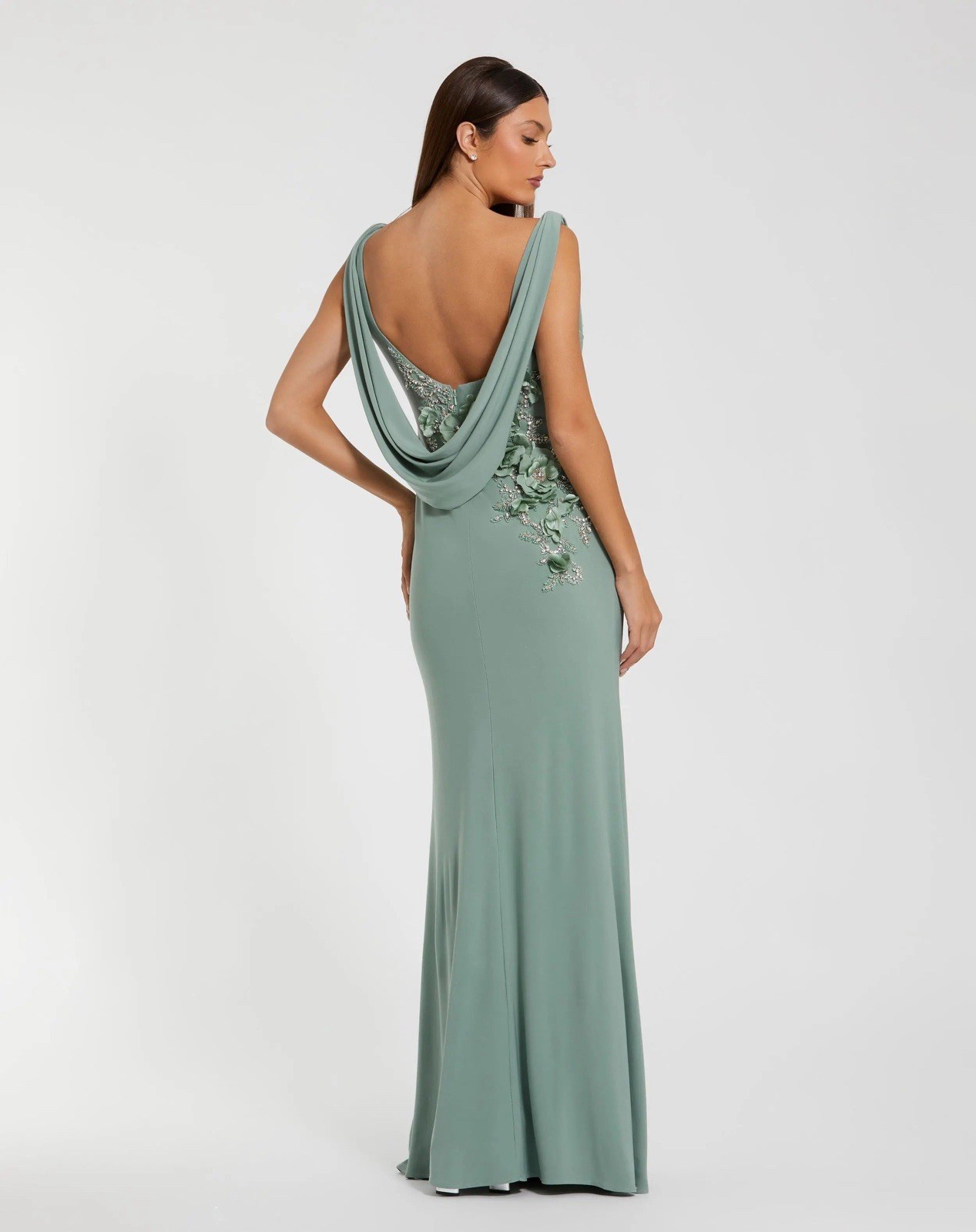 MAC DUGGAL 11910 Green Sleeveless Jersey Gown Size 4 Cowl Neck Beading NWT
