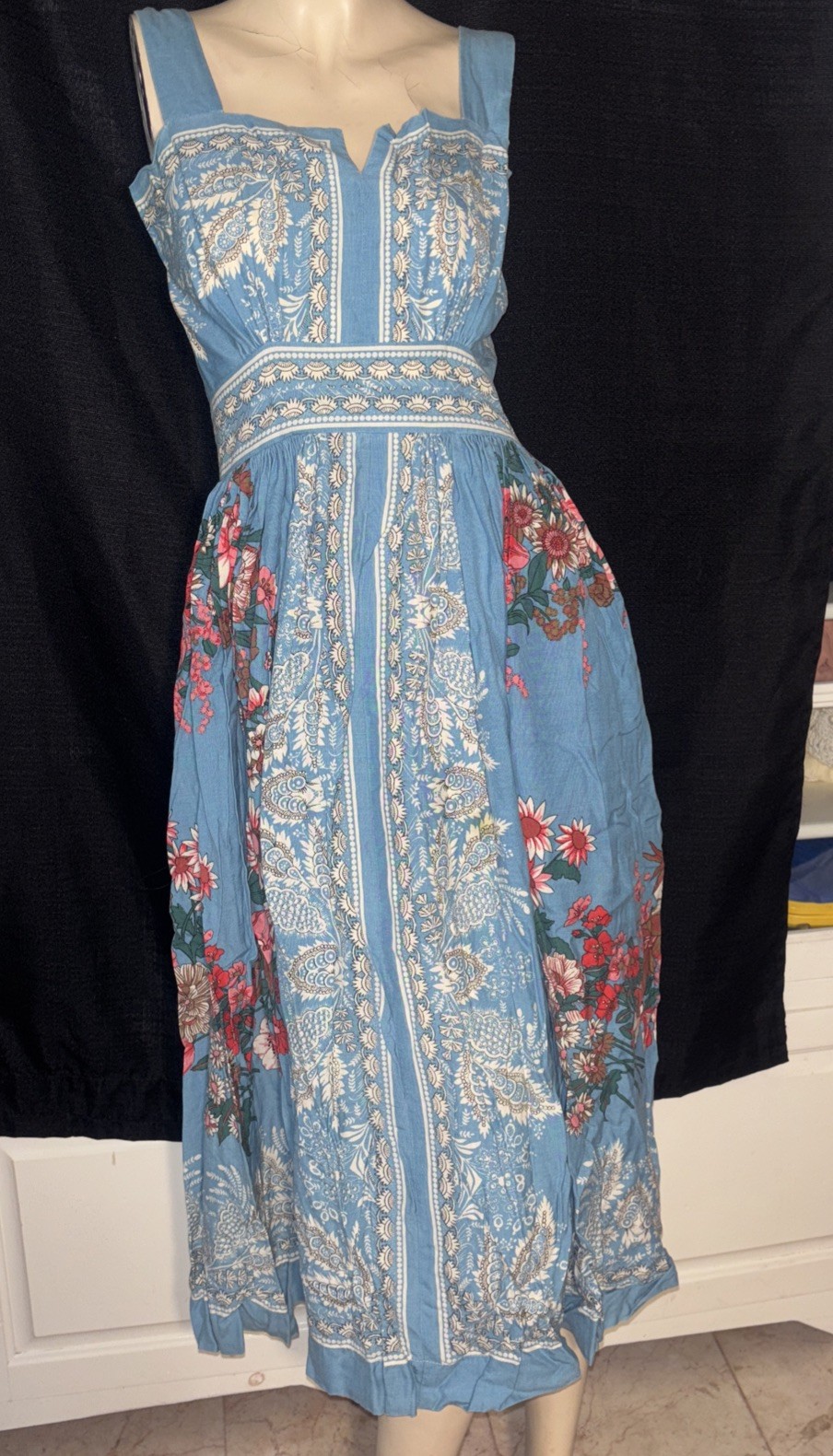 VICKI LYNN BARDON,Canada,vintage,scarf,blue,floral,border,M,no copy,Unique,WOW
